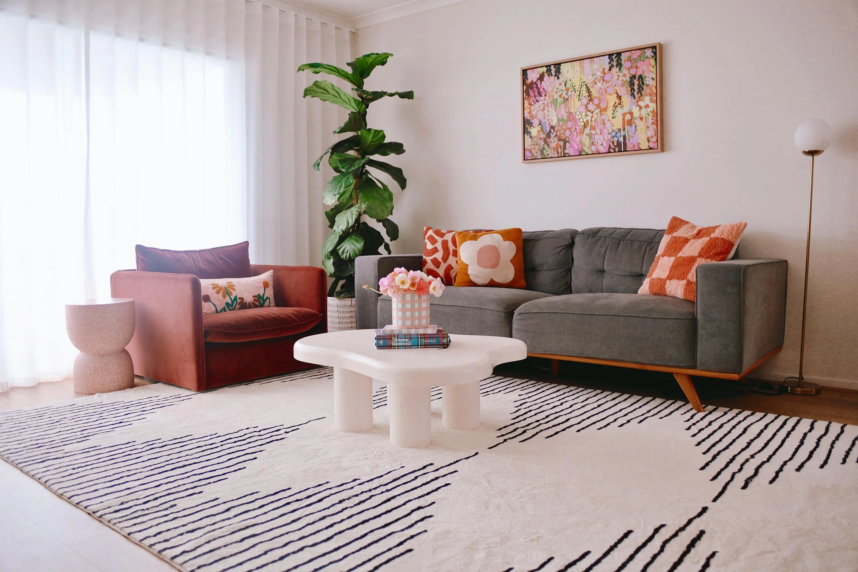 Aldana Black and Cream Tribal Washable Rug - Image 15
