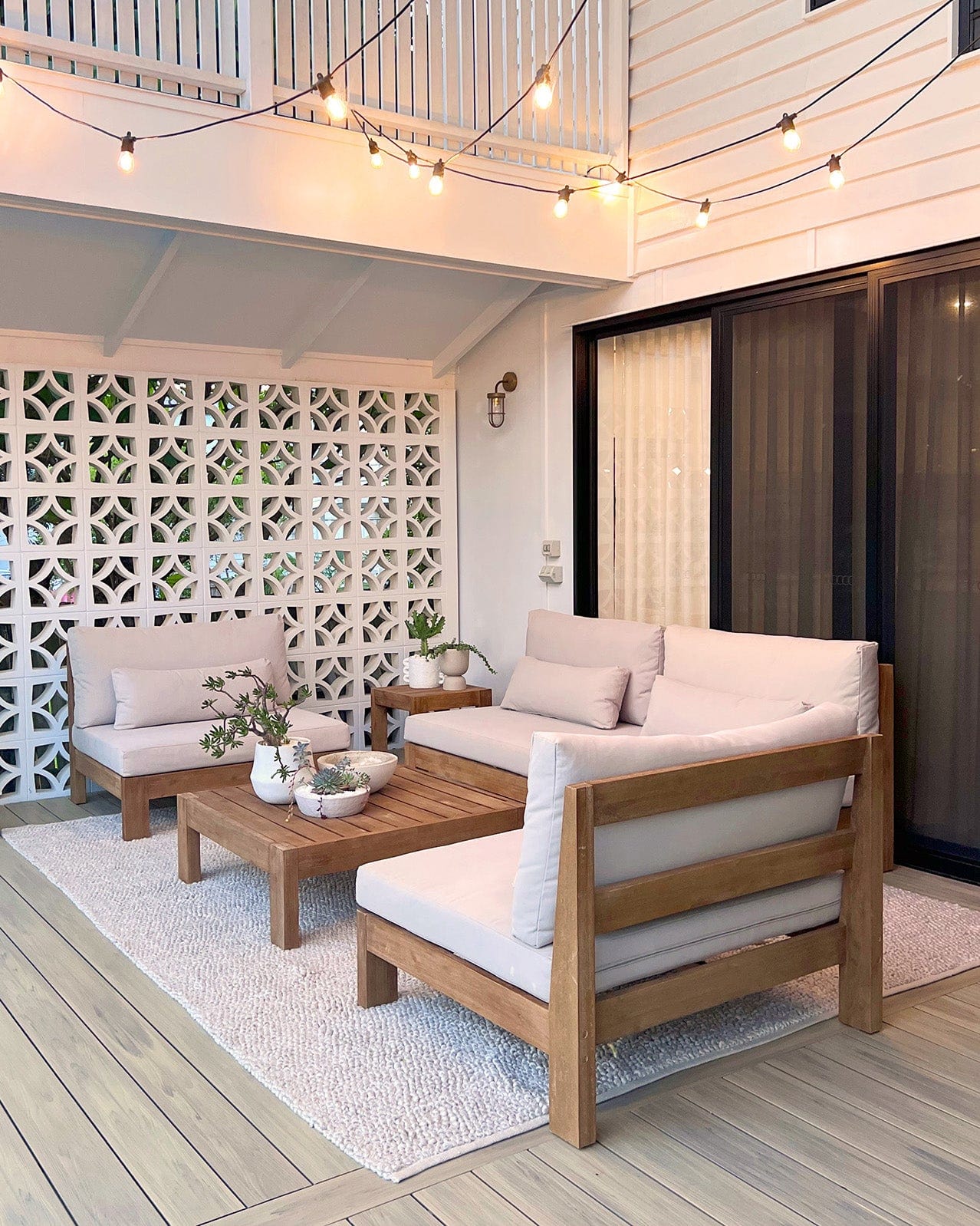 Amaia Light Grey Looped Indoor Outdoor Rug - Image 7
