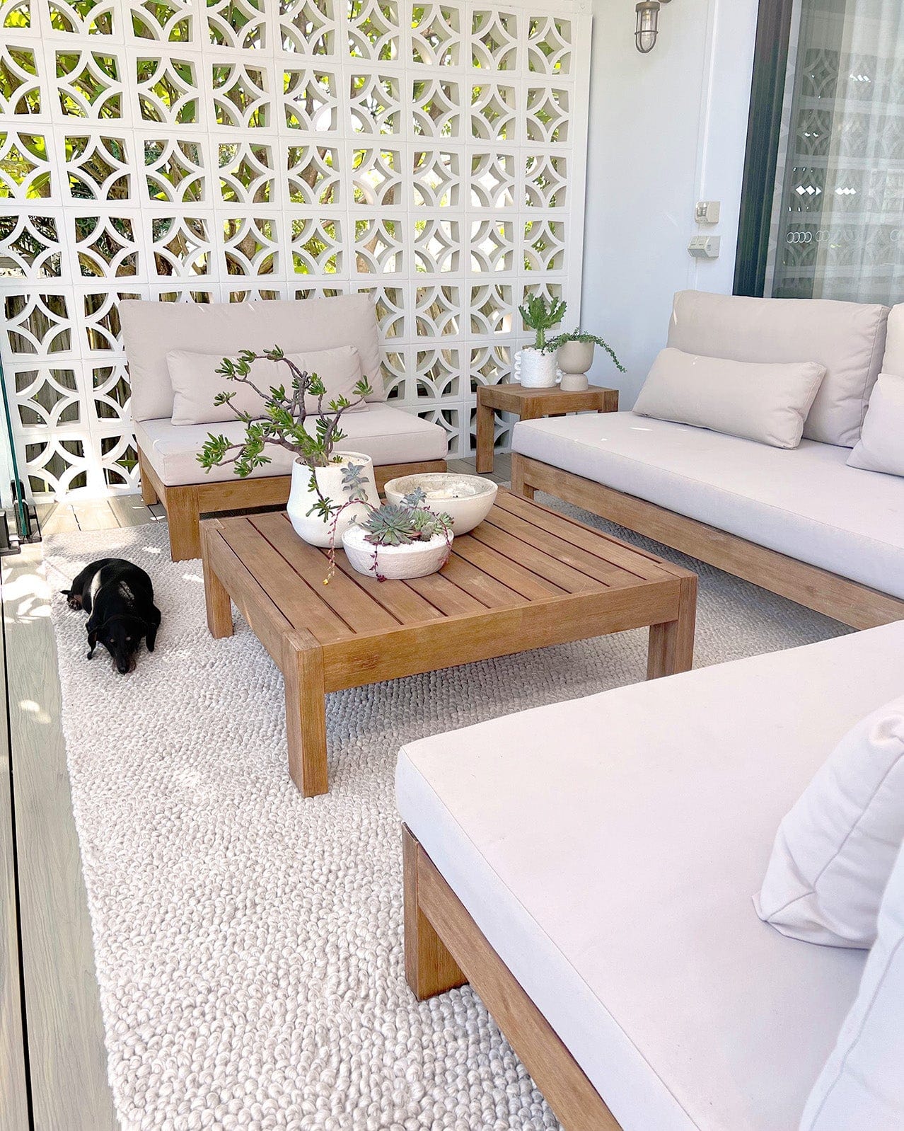 Amaia Light Grey Looped Indoor Outdoor Rug - Image 8