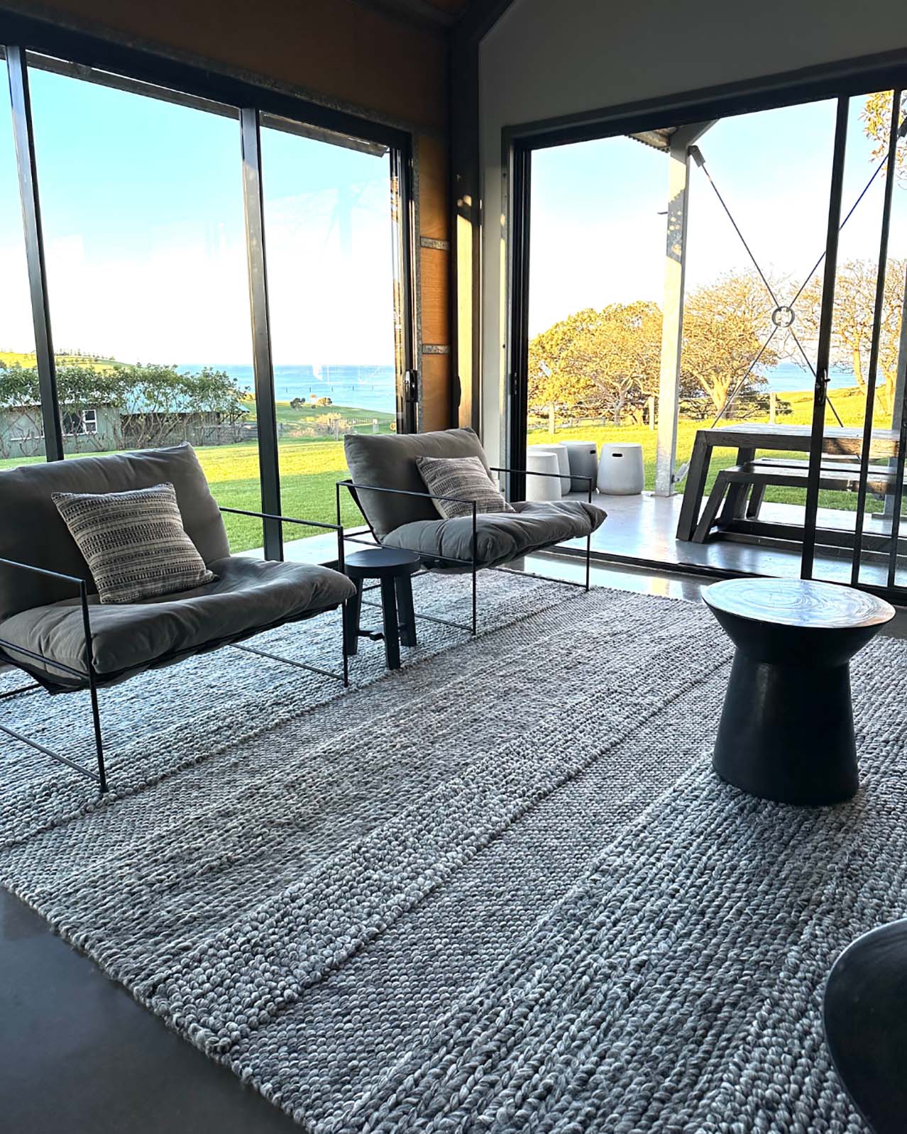 Amalie Marbled Grey Braided and Looped Rug - Image 6