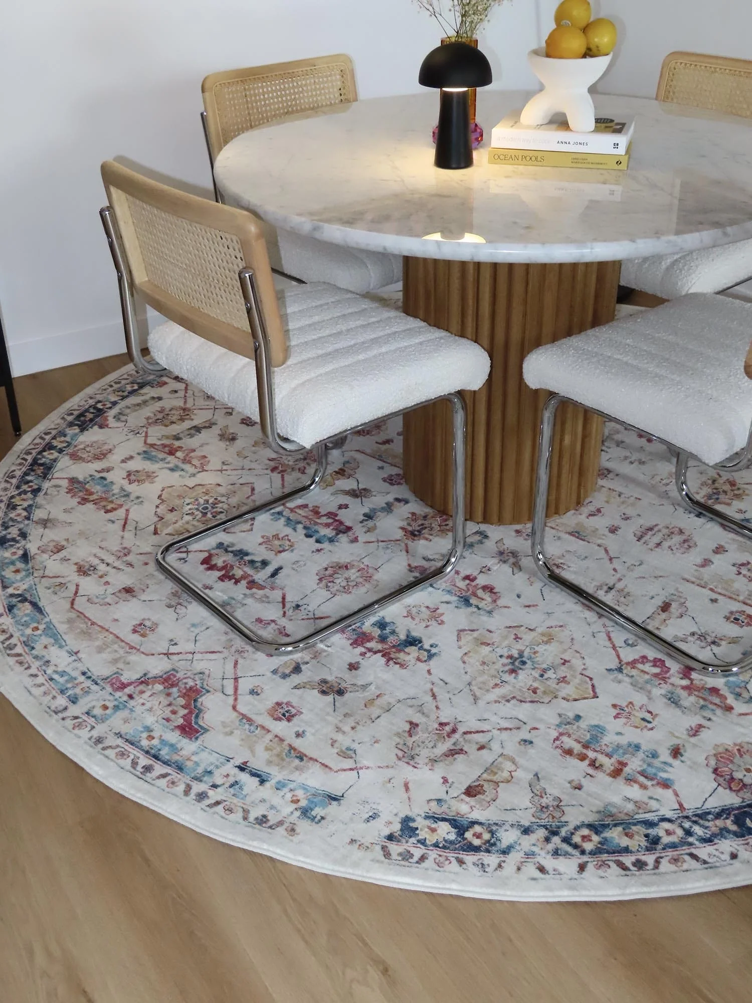 Amanda Multicolour Distressed Transitional Round Rug - Image 3