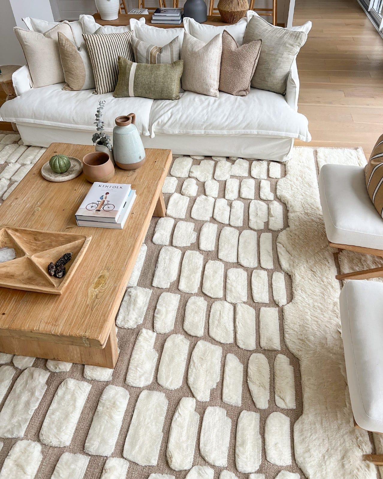 Aminata Ivory Abstract Textured Wool Rug - Image 2