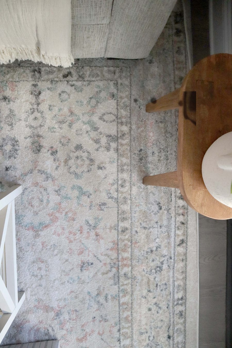 Anine Cream And Grey Multi-Colour Traditional Floral Rug - Image 4