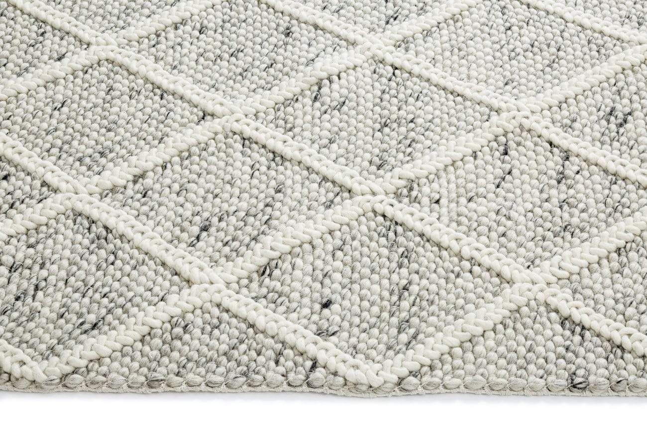 Anja Grey and Ivory Lattice Wool Rug - Image 11