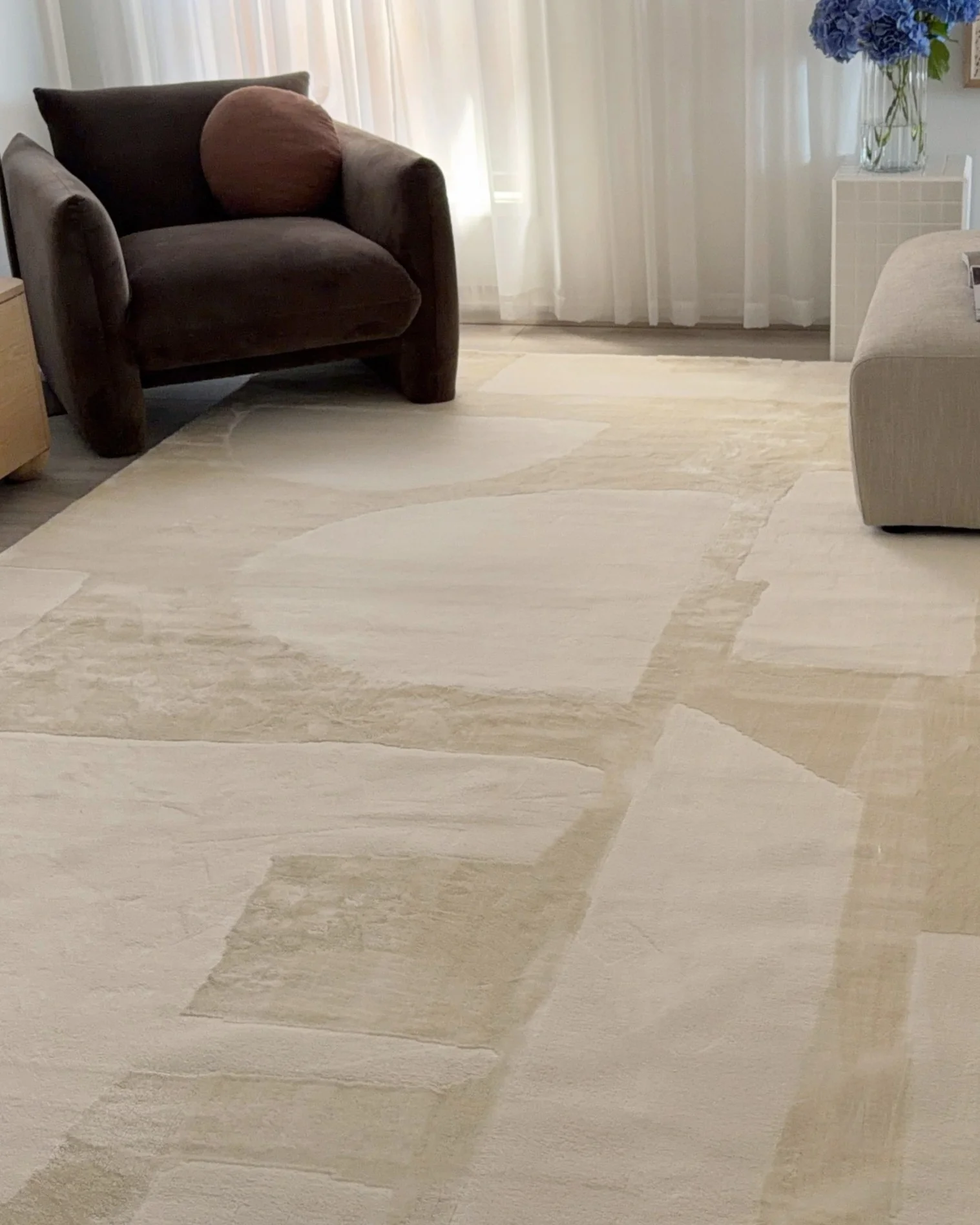 Arisa Neutral Geometric Rug - Image 4