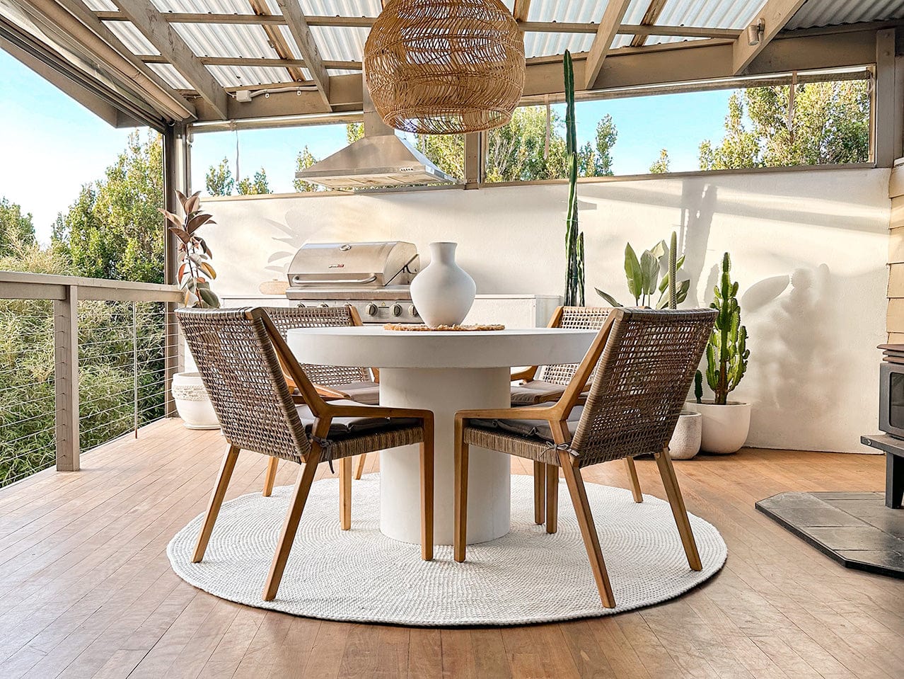 Arlenis Ivory Crochet Indoor Outdoor Round Rug - Image 5