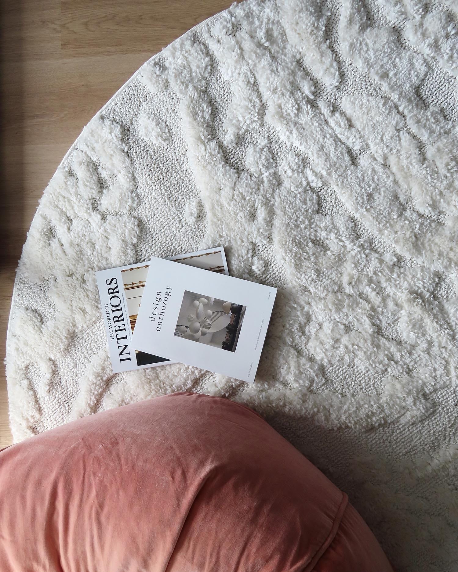 Aurora Ivory Cream Abstract Textured Round Rug - Image 4