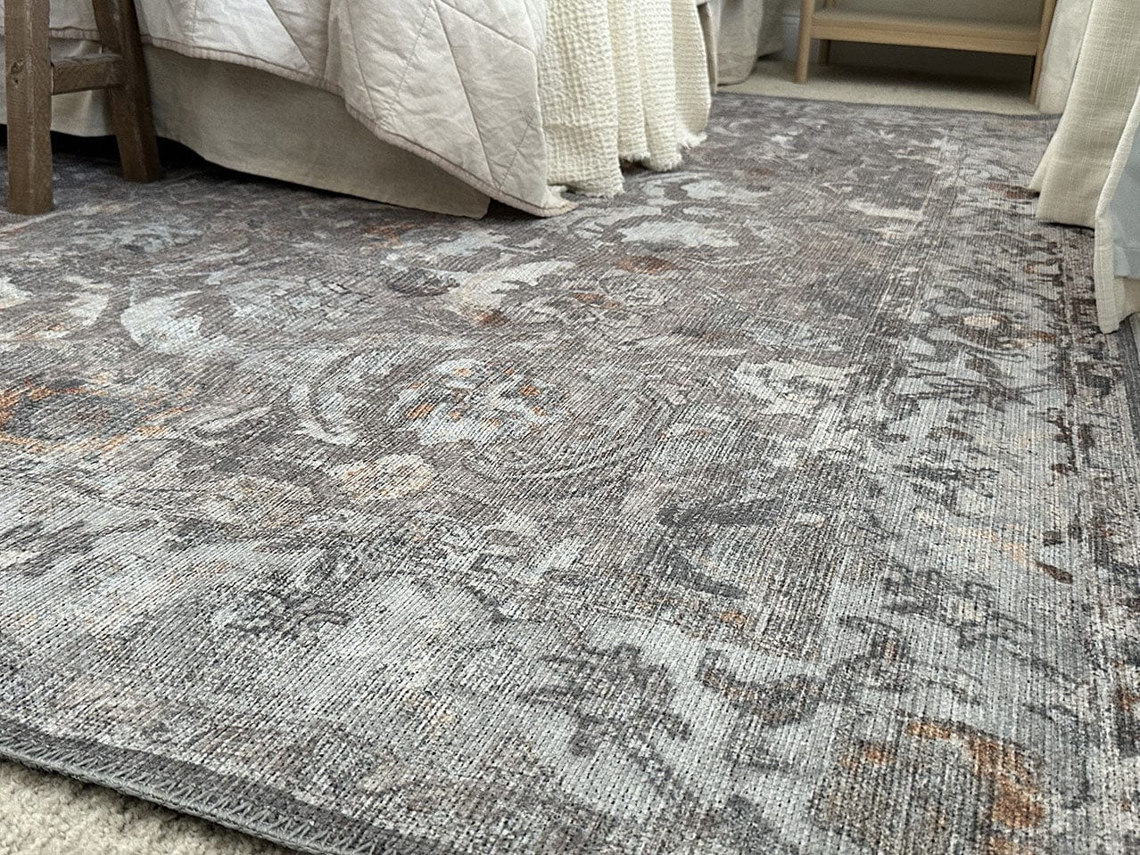 Ava Grey and Gold Traditional Distressed Washable Rug - Image 12