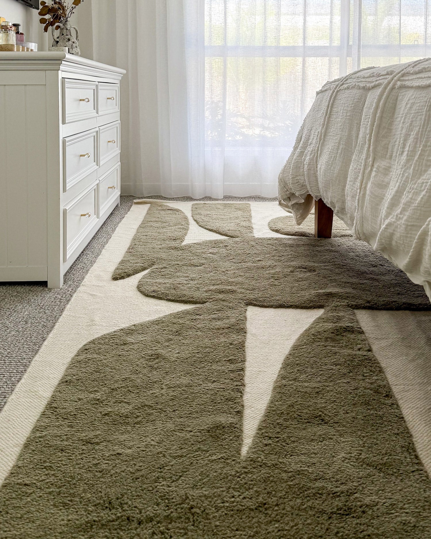 Azibo Green Abstract Washable Wool Rug - Image 7