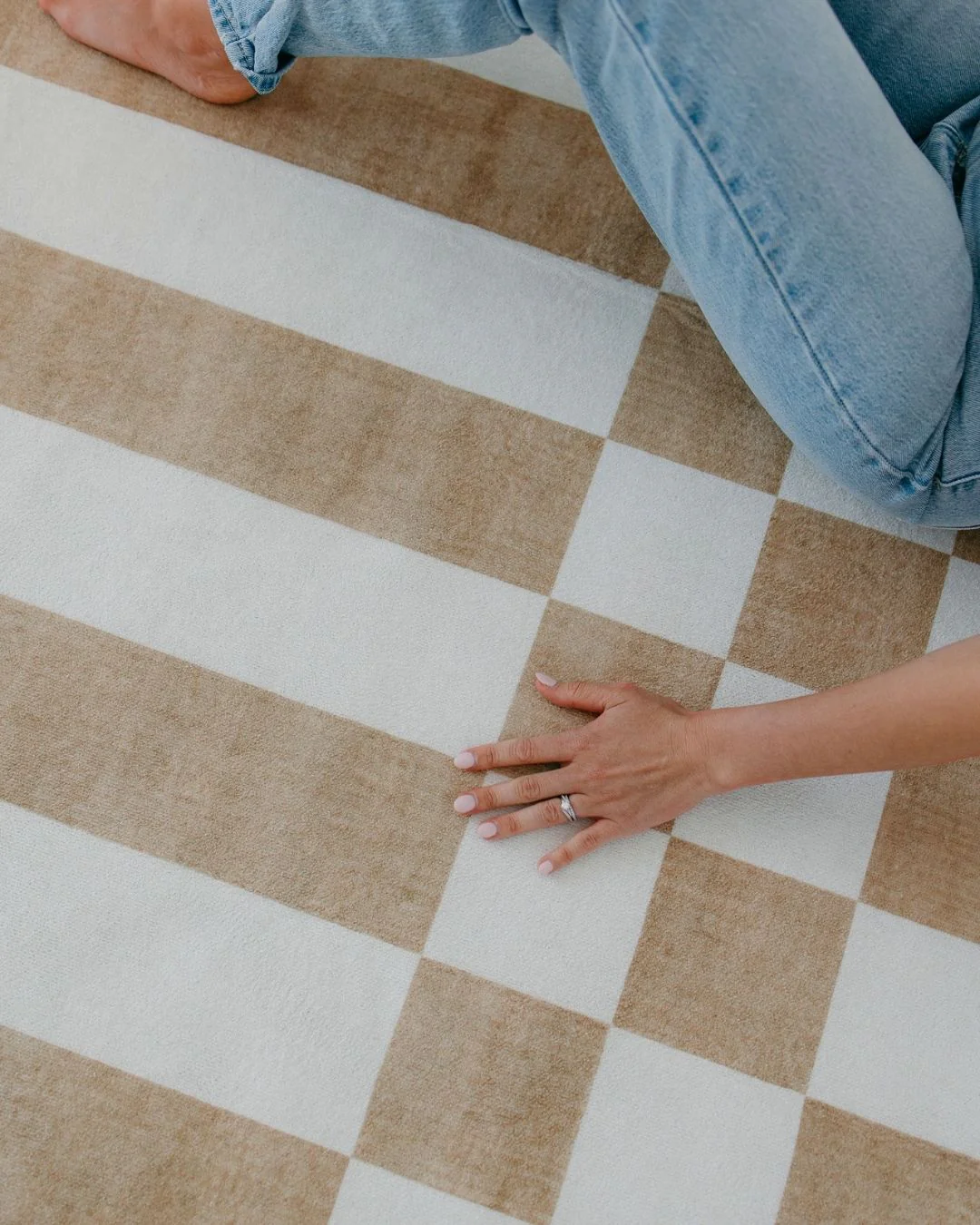 Batini Brown and White Checkered and Striped Washable Rug - Image 5