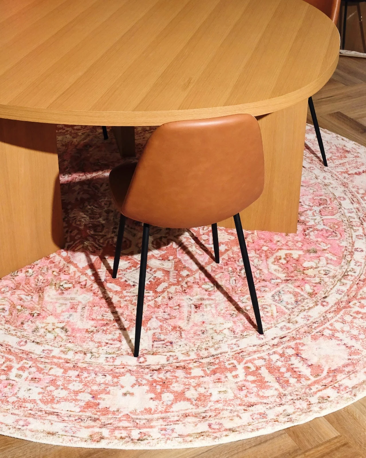 Beatrice Peach Transitional Washable Round Rug - Image 2