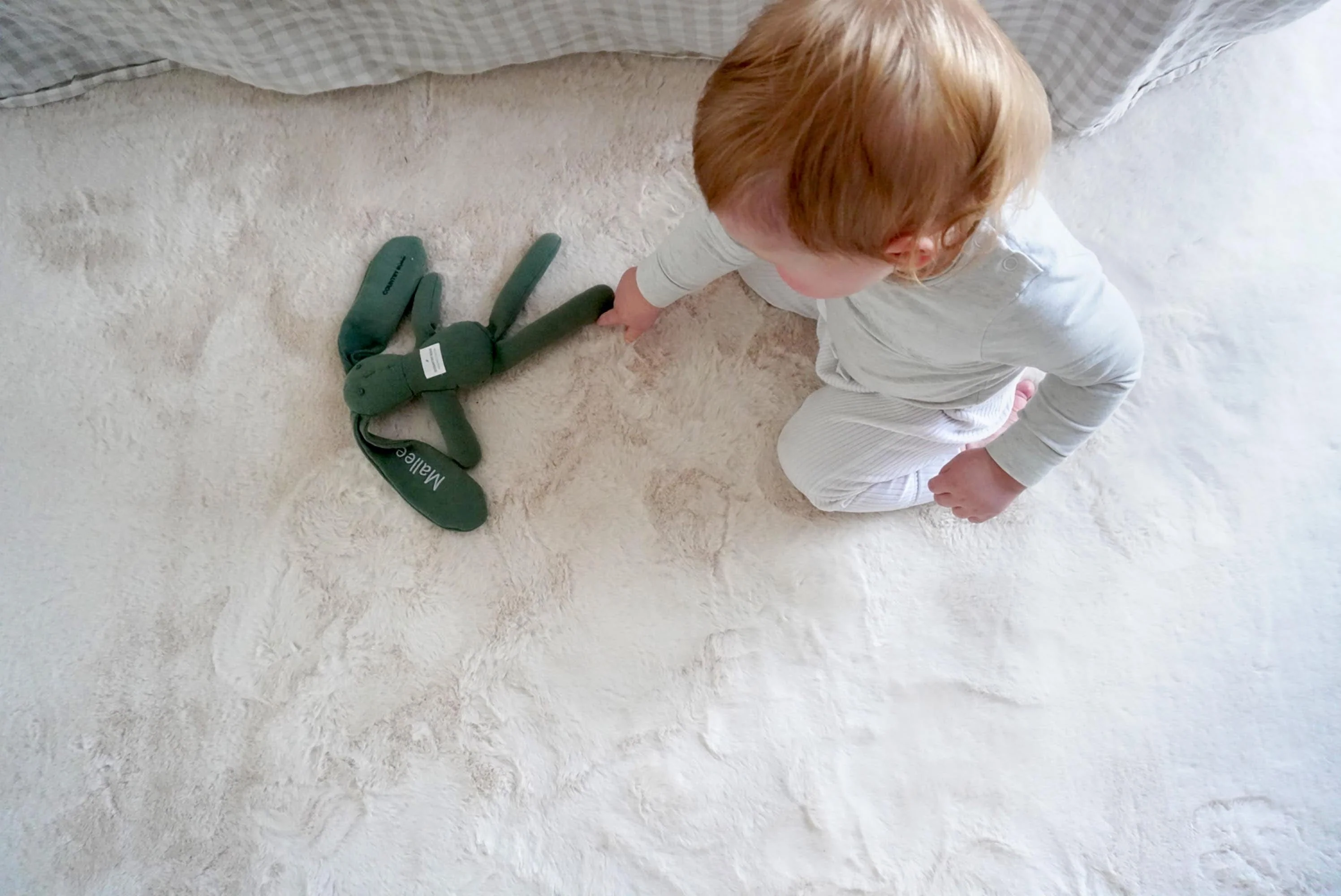 Becca Cream Shag Rug - Image 11