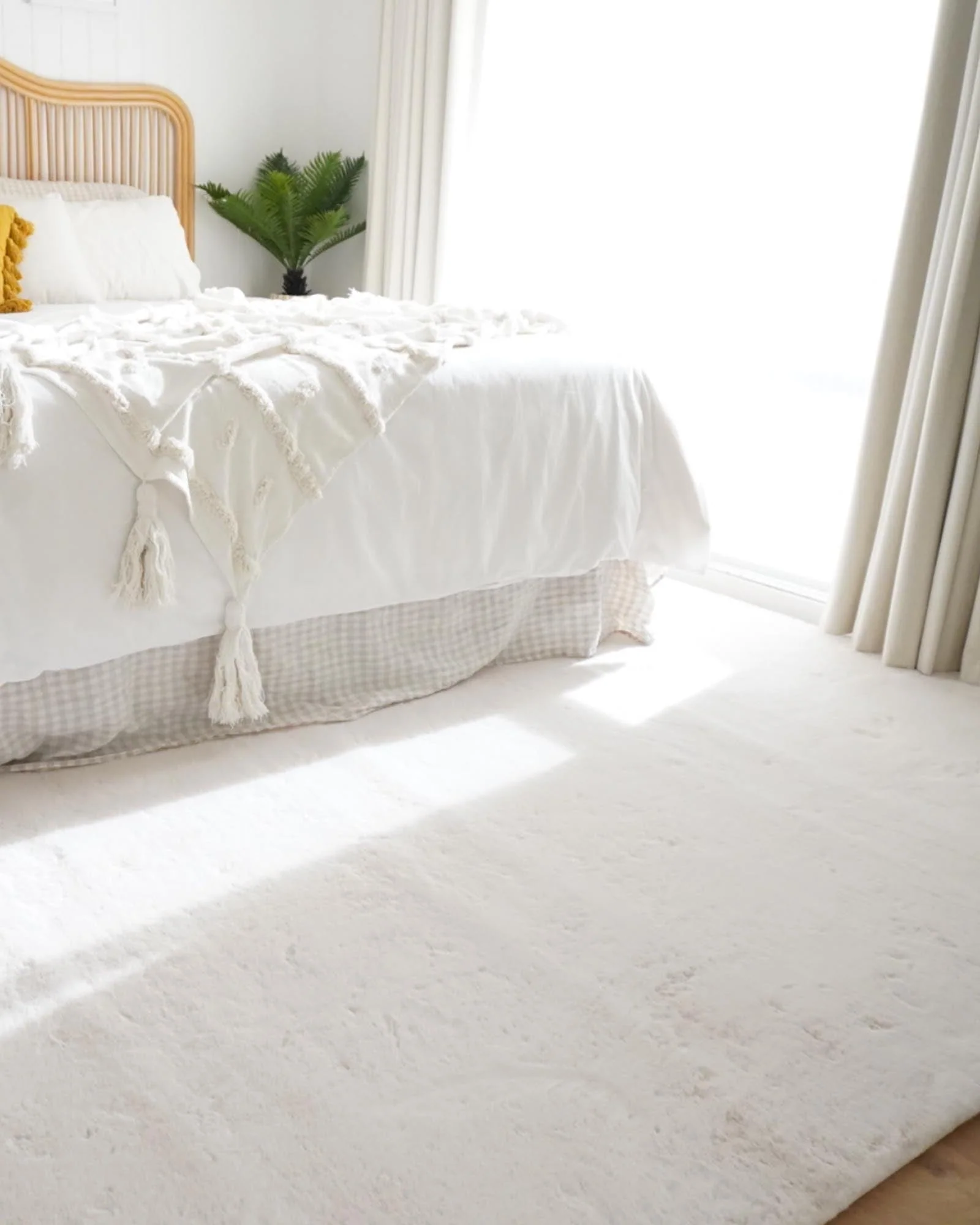 Becca Cream Shag Rug - Image 7