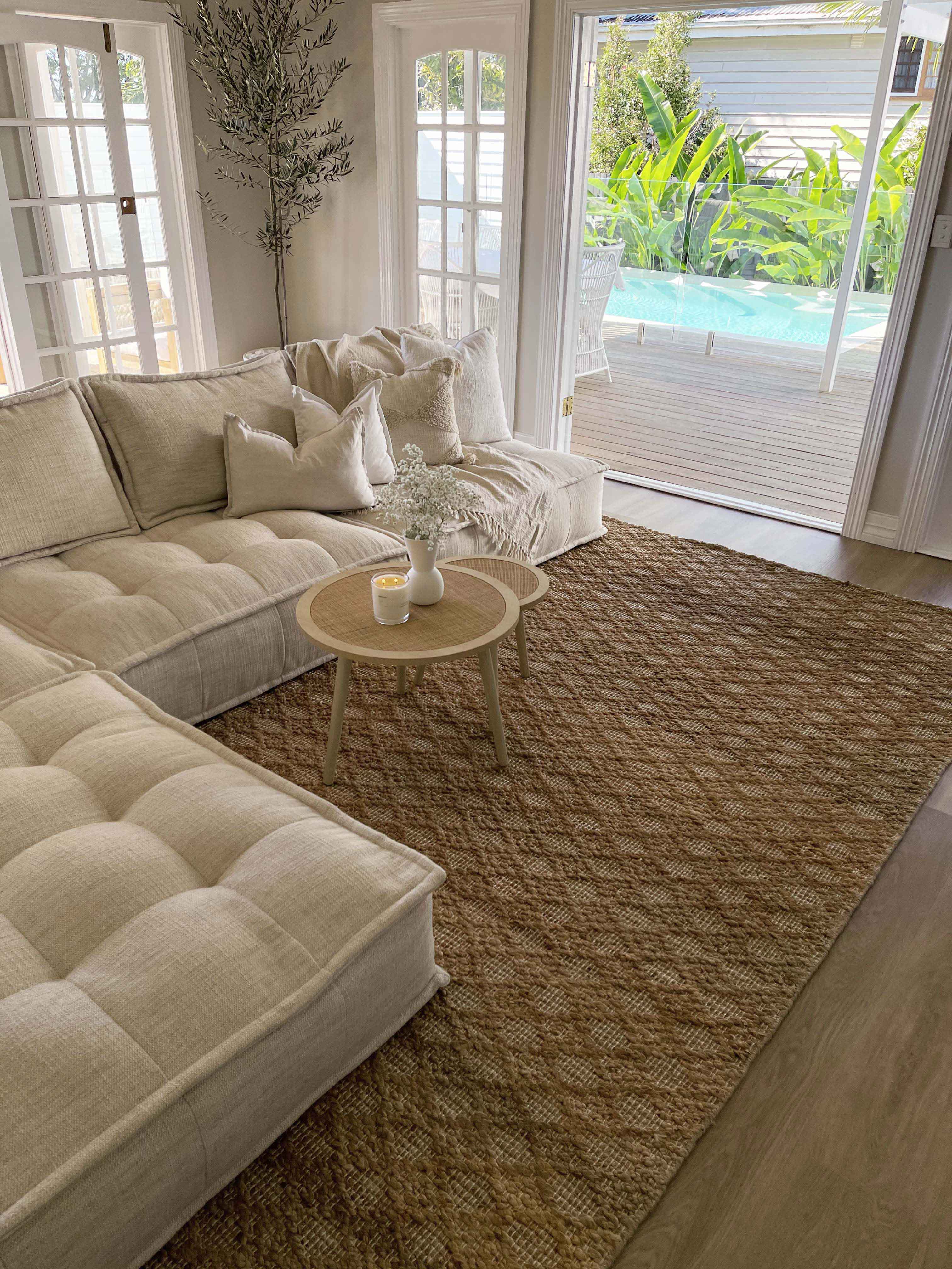 Callie Tribal Natural Diamond Jute Rug - Image 4