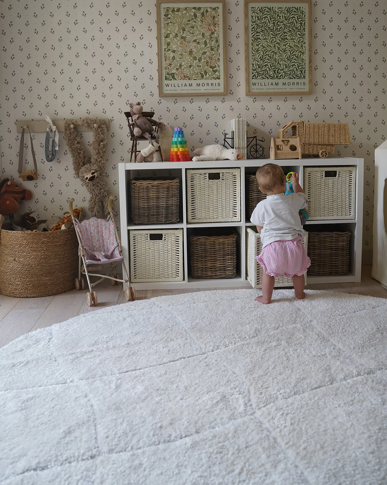 Calypso Ivory Cream Textured Tribal Round Rug - Image 2