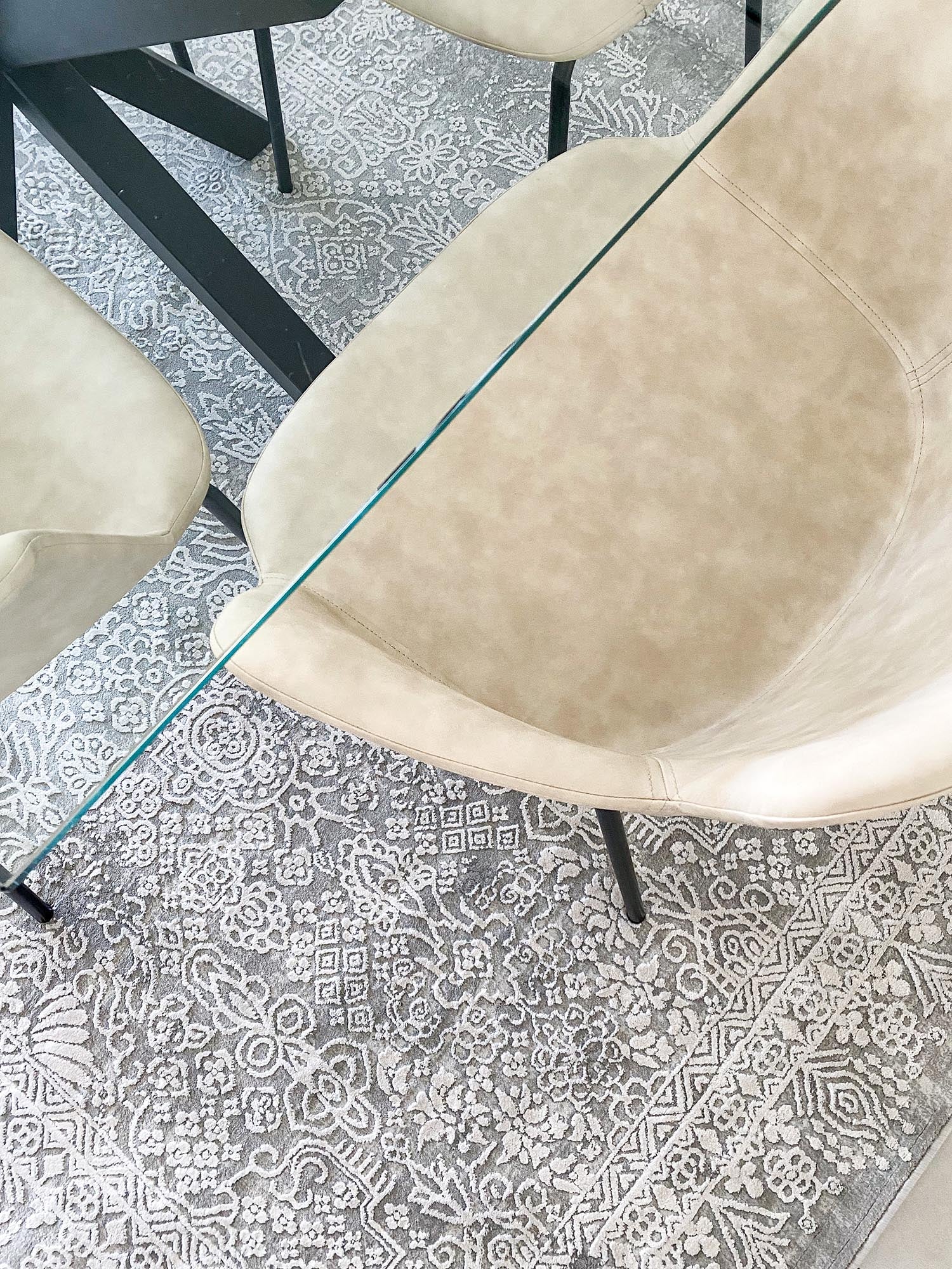 Cecilia Grey and Ivory Distressed Floral Rug - Image 4