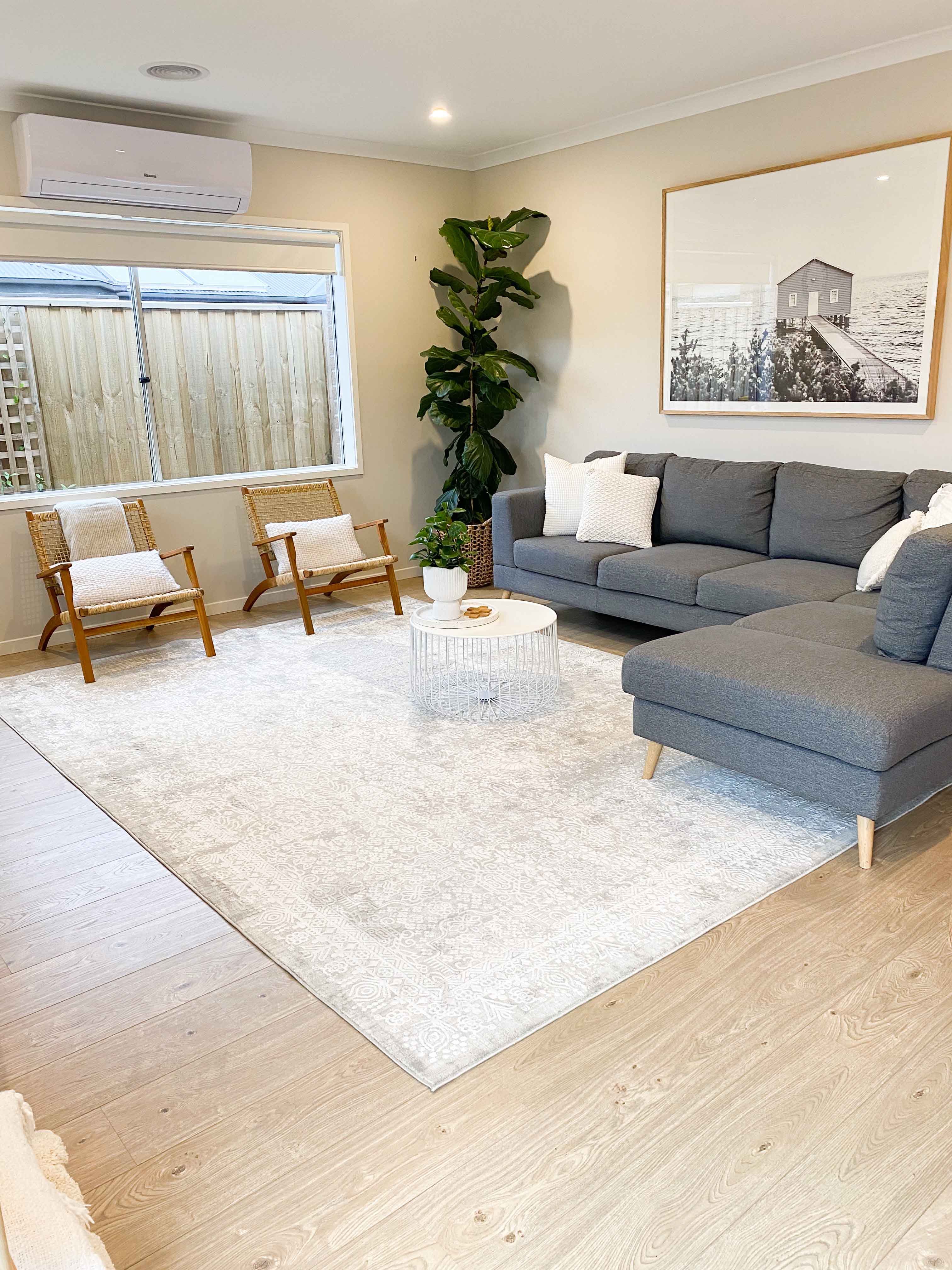Cecilia Grey and Ivory Distressed Floral Rug - Image 9