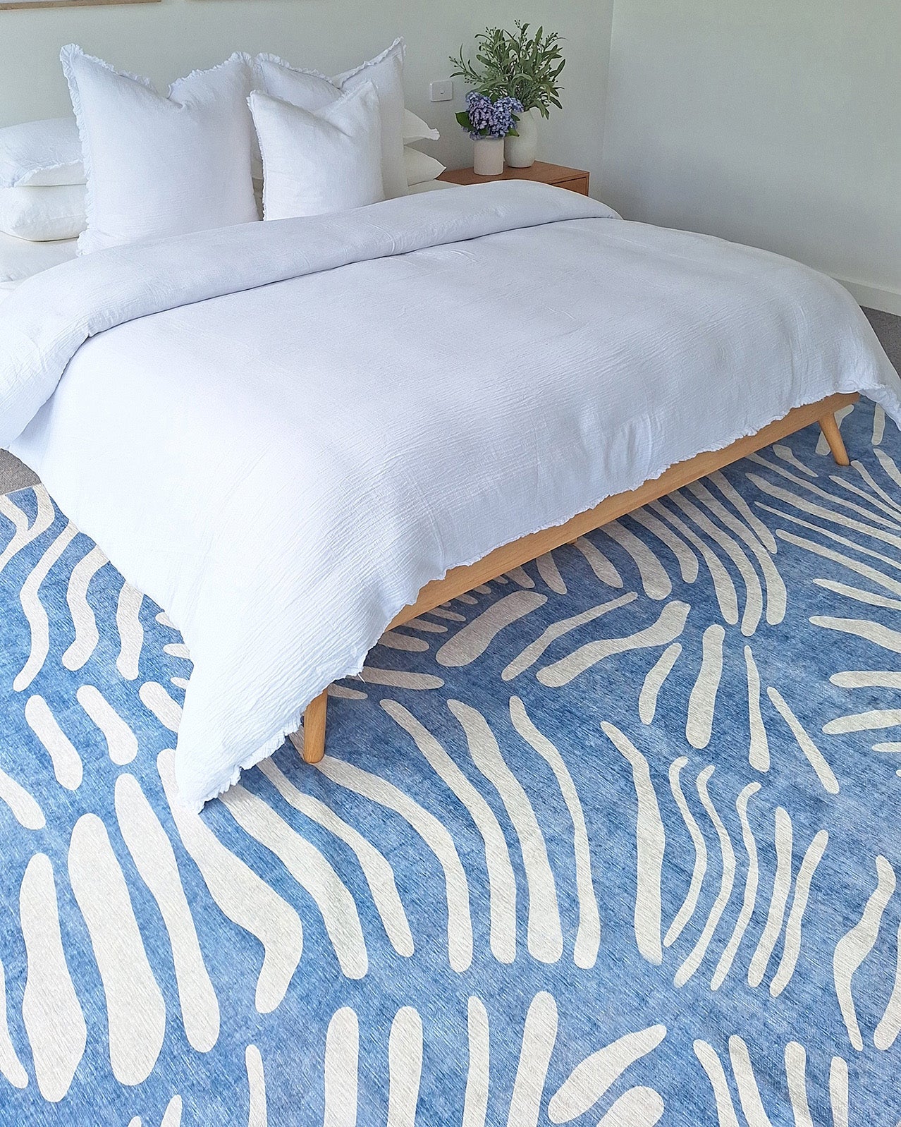 Clarissa Blue Palm Print Washable Rug - Image 2