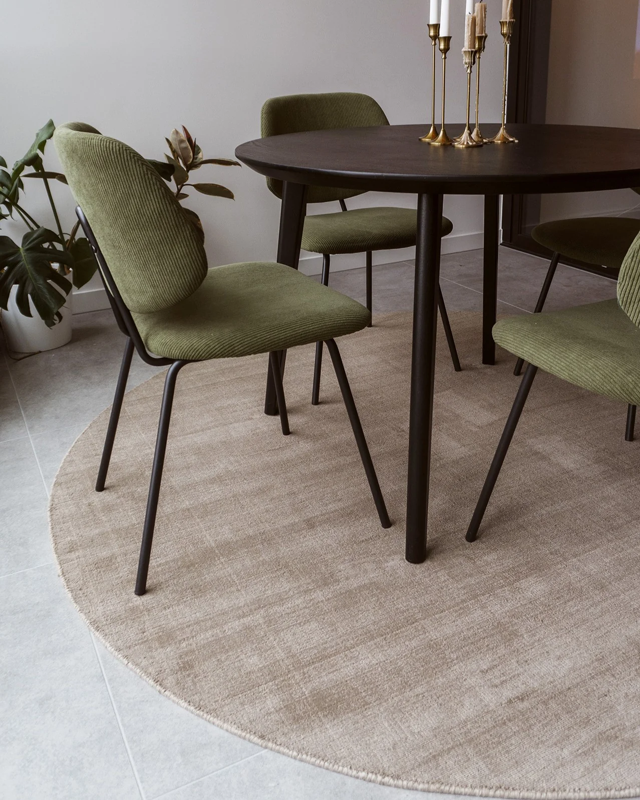 Codie Beige Handwoven Round Rug - Image 5