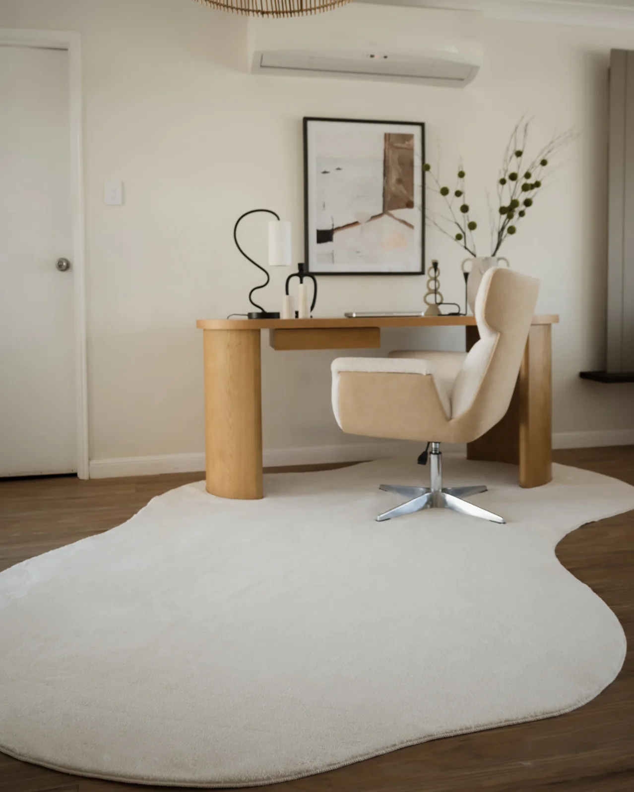 Demelza Neutral Cream Irregular Shape Washable Rug - Image 10