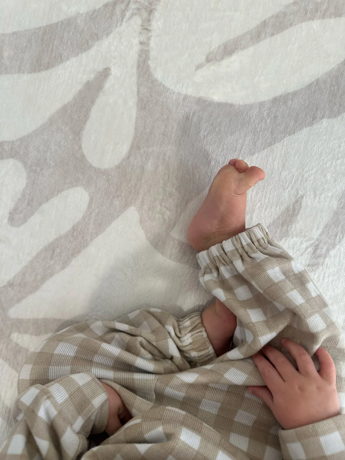 Didi Grey Cream Leaves Rollie Pollie Playmat - Image 6