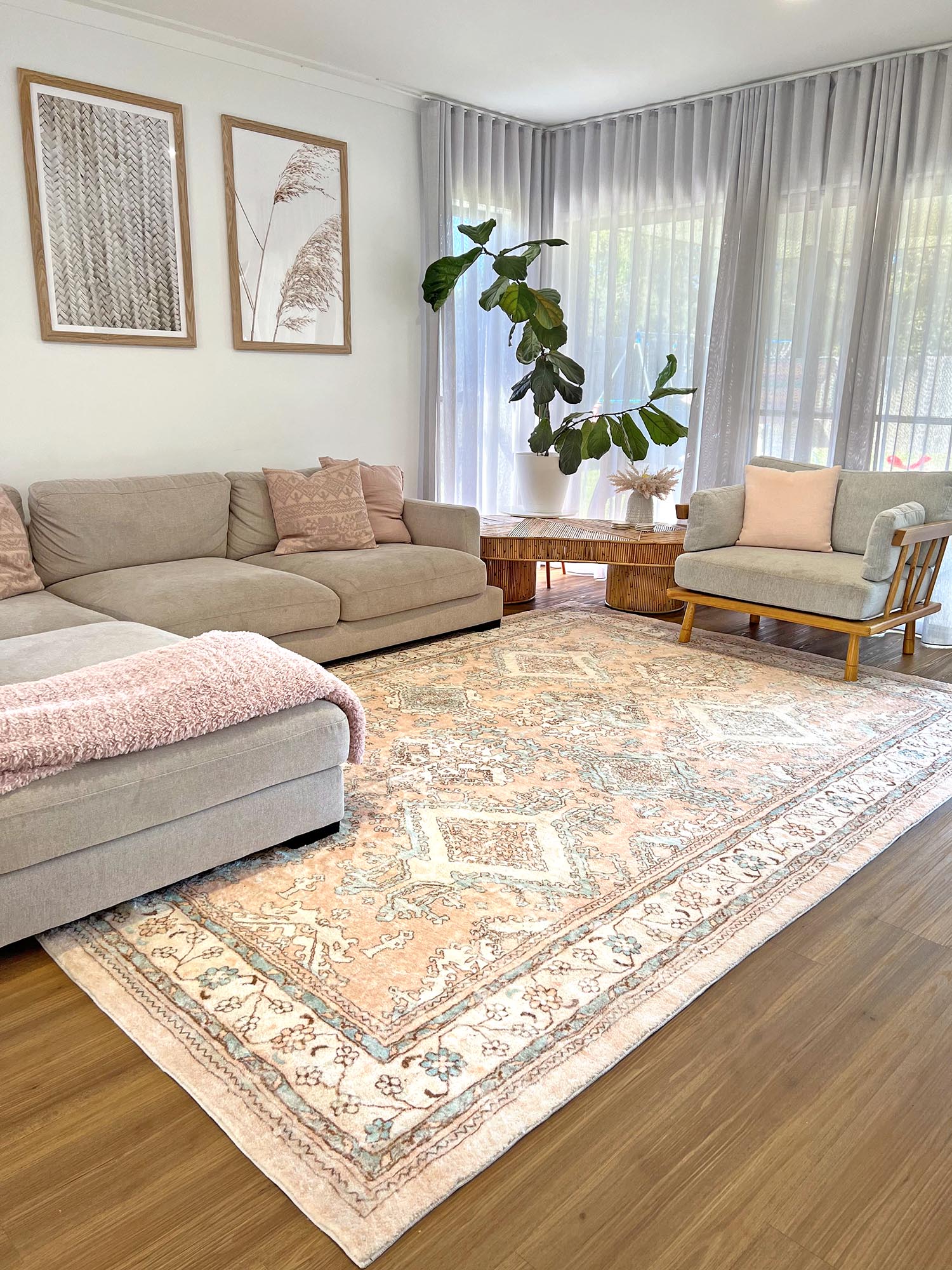 Edwina Peach and Blue Distressed Washable Rug - Image 12