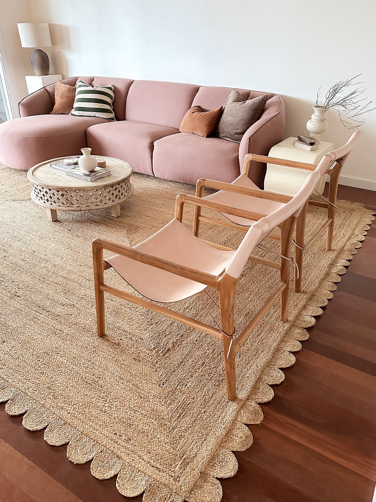 Ejiya Natural Brown Scalloped Jute Rug - Image 6