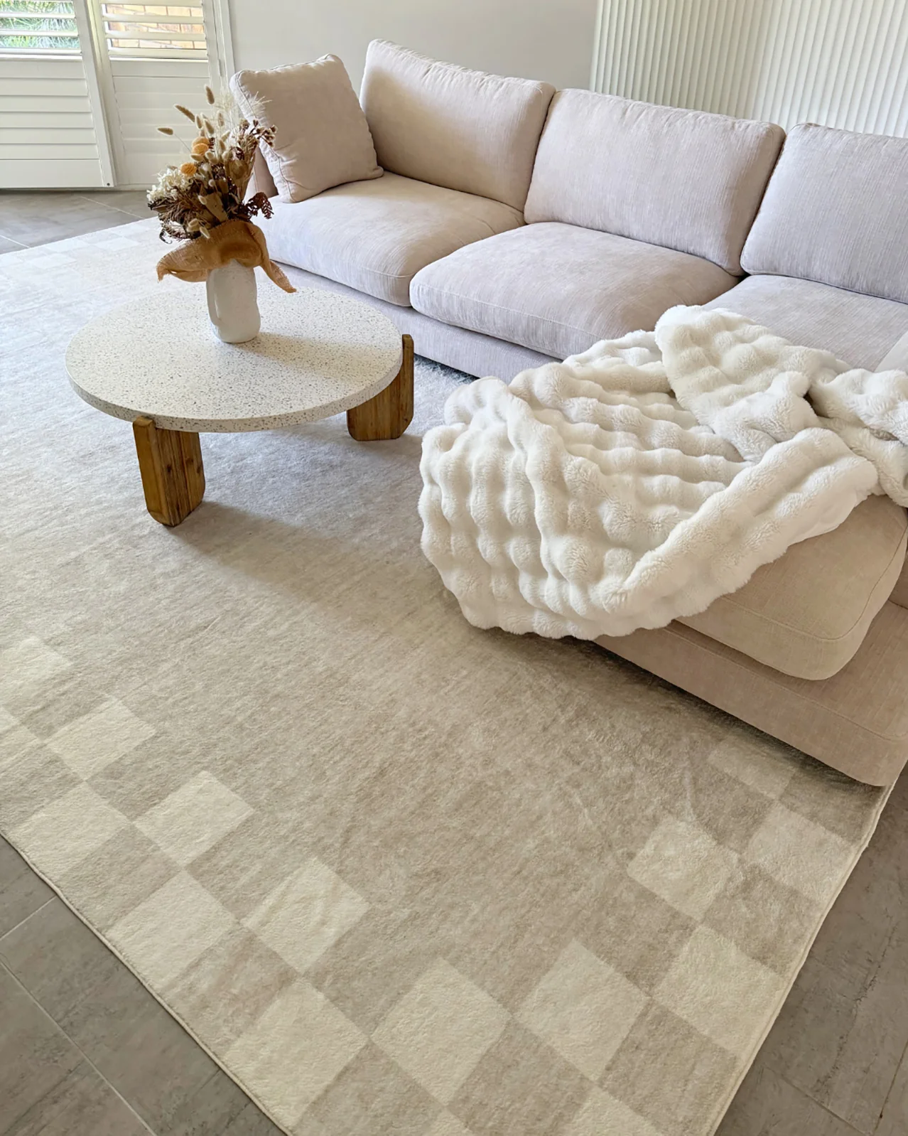 Eliora Grey Checkered Border Washable Rug - Image 11