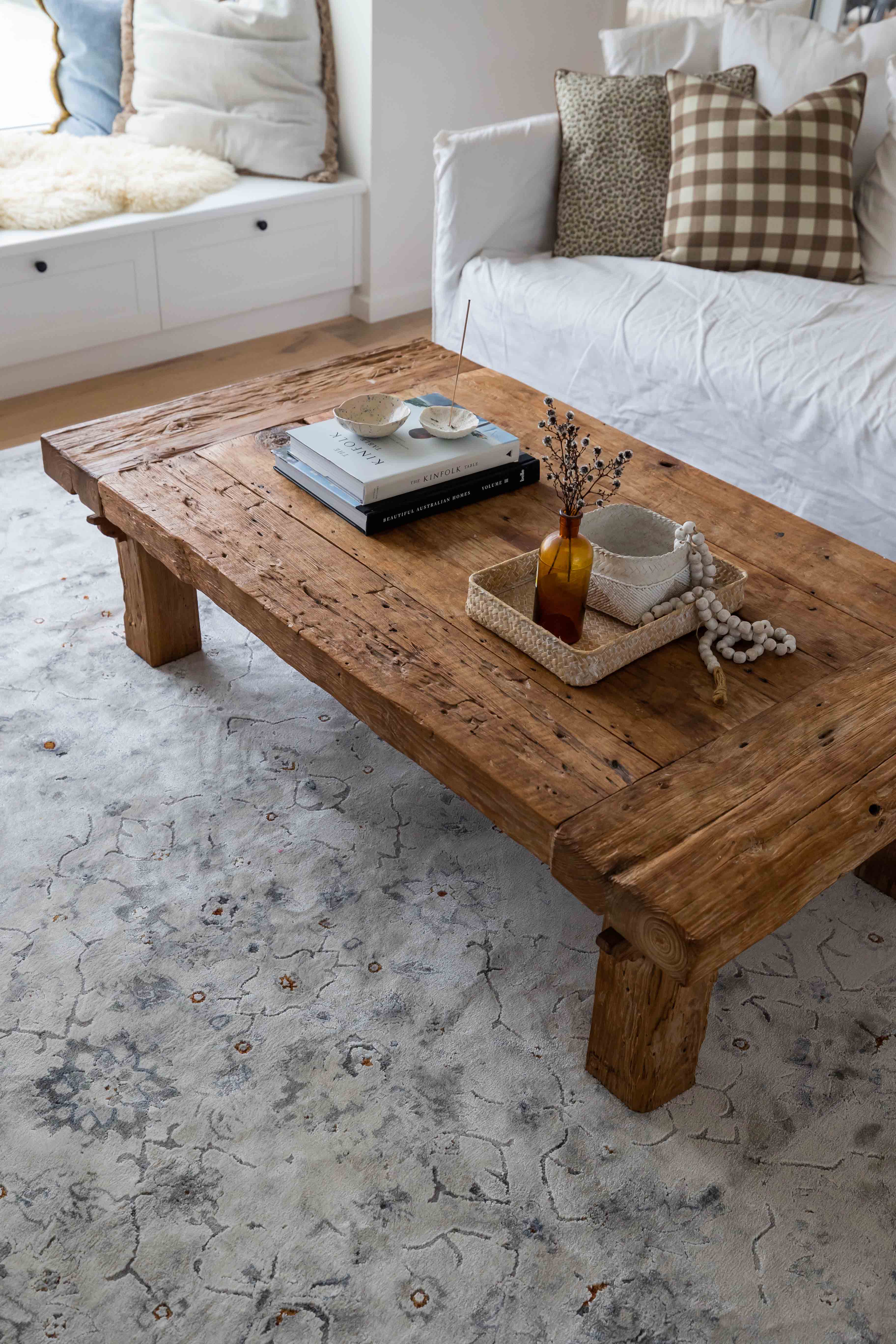 Elisha Grey and Blue Traditional Distressed Medallion Rug - Image 5