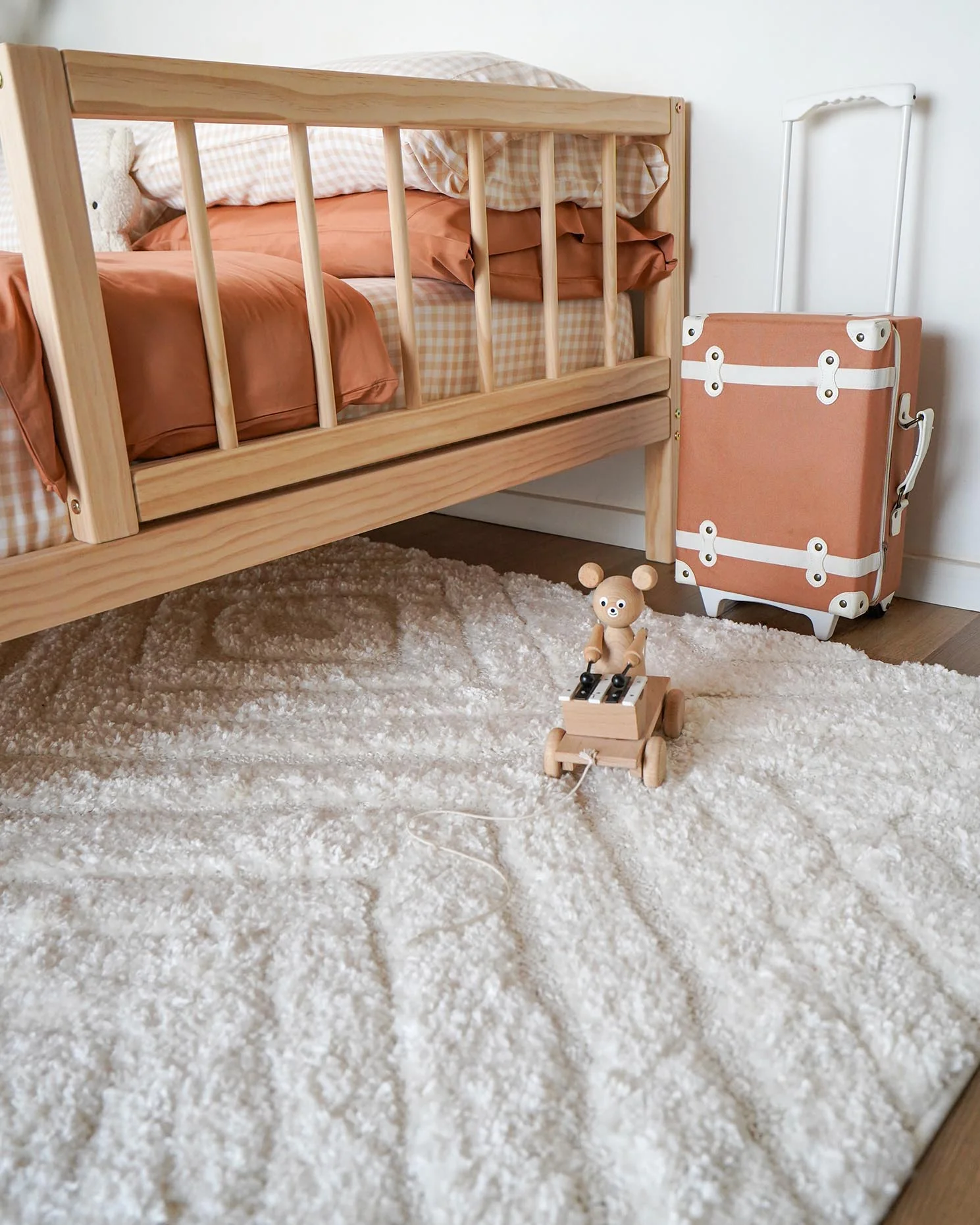 Elle Ivory Cream Diamond Tribal Textured Rug - Image 2