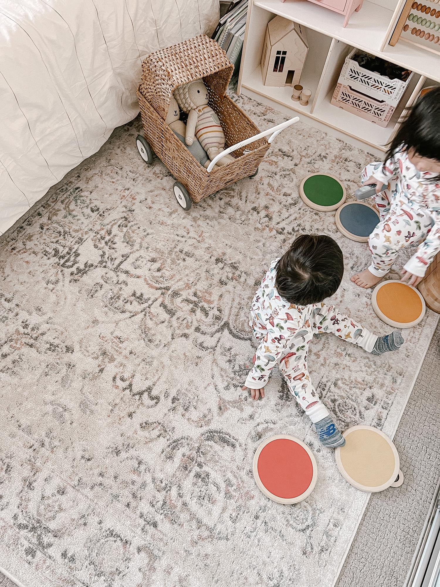 Elouise Cream And Grey Multi-Colour Traditional Floral Rug - Image 7