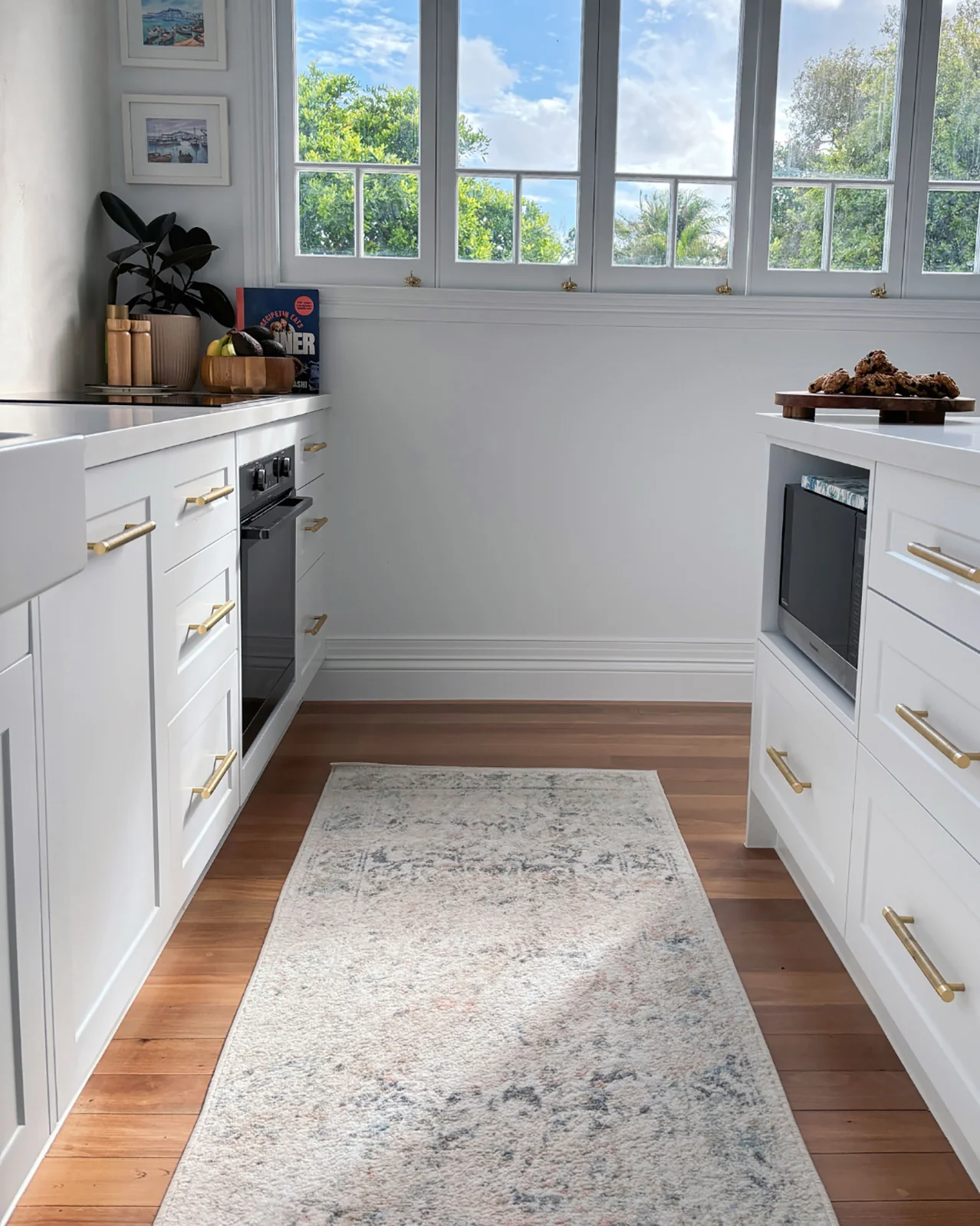 Elouise Cream And Grey Multi-Colour Traditional Floral Runner Rug - Image 2