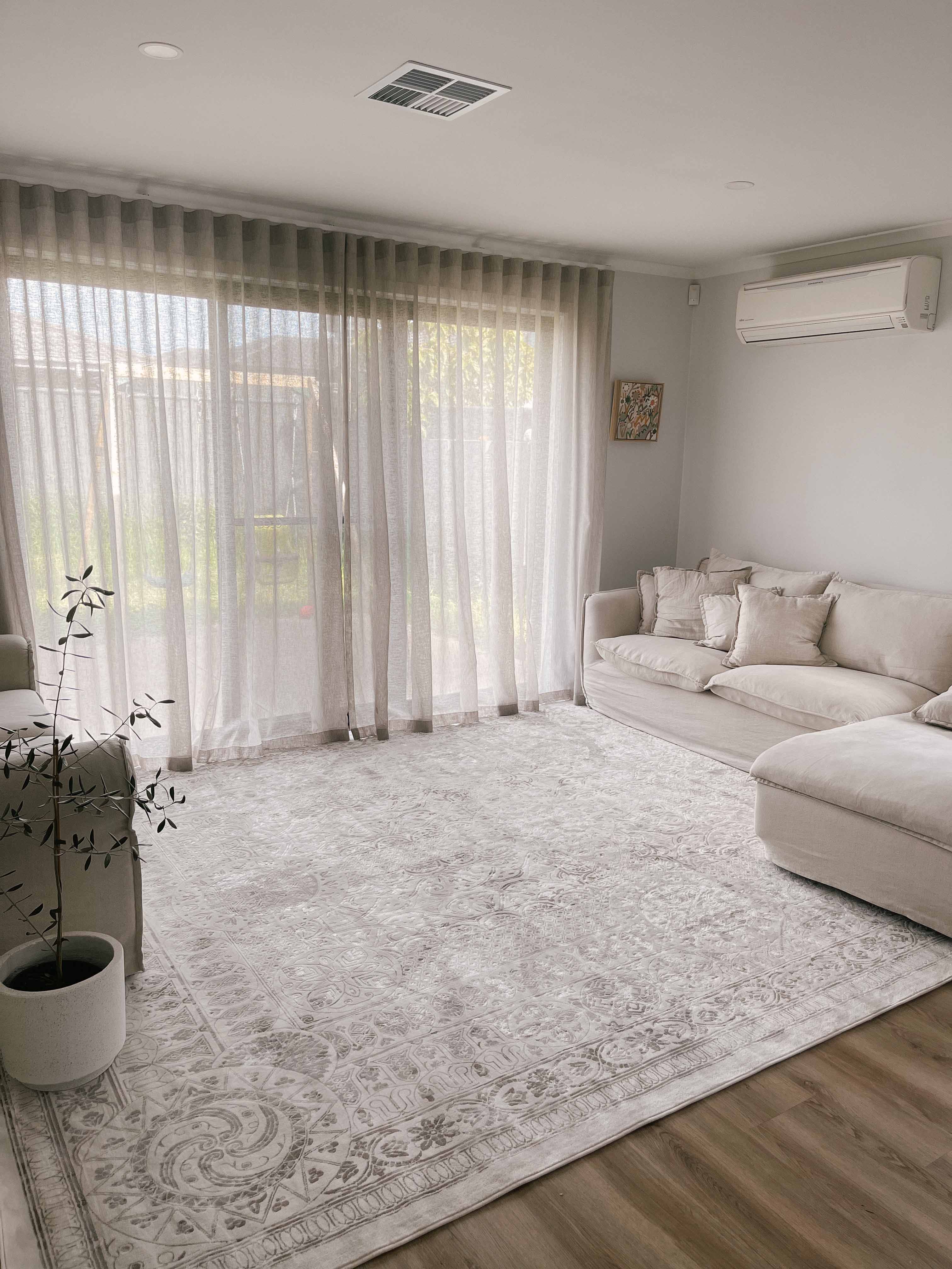 Esmeray Ivory And Grey Traditional Distressed Rug - Image 12