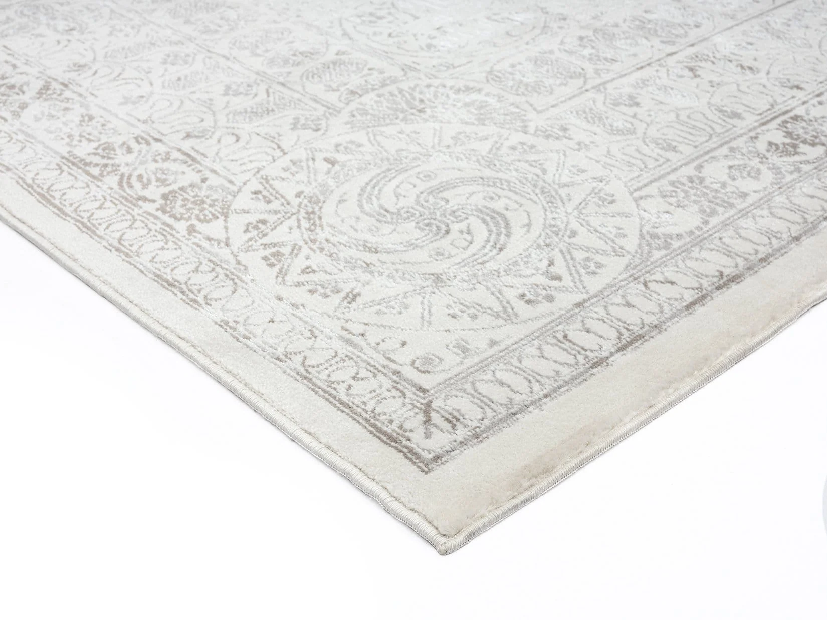 Esmeray Ivory And Grey Traditional Distressed Rug - Image 15