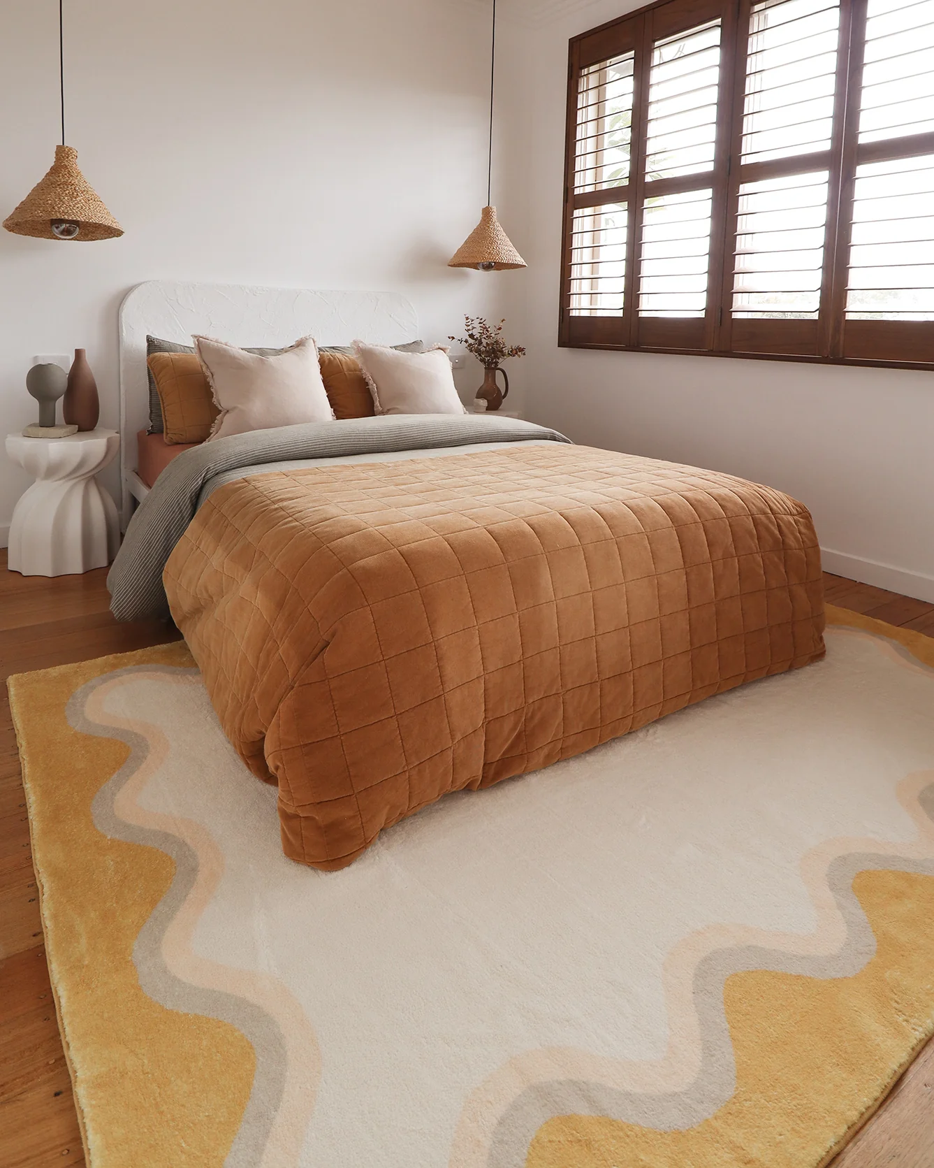 Esti Cream and Yellow Wiggle Bordered Washable Rug - Image 2