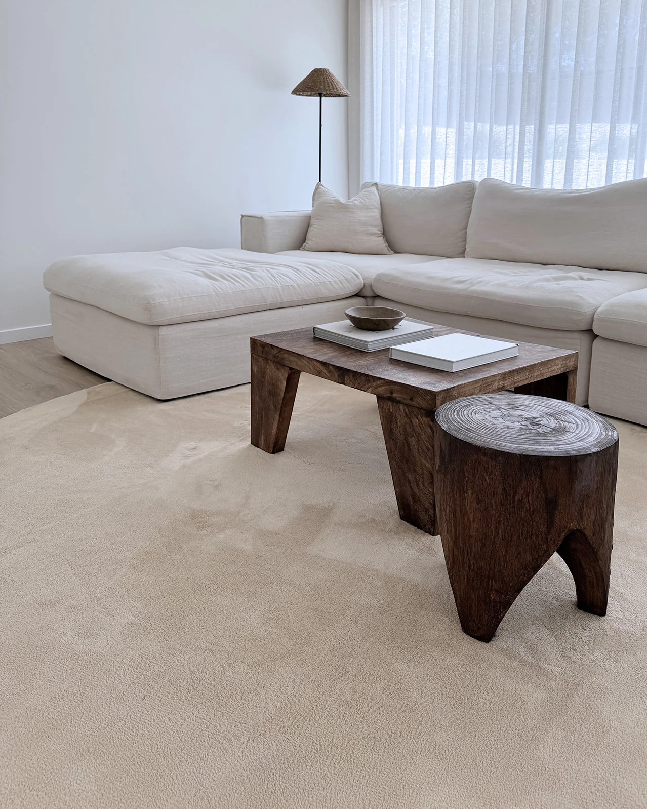 Felda Beige Irregular Round Washable Rug - Image 3