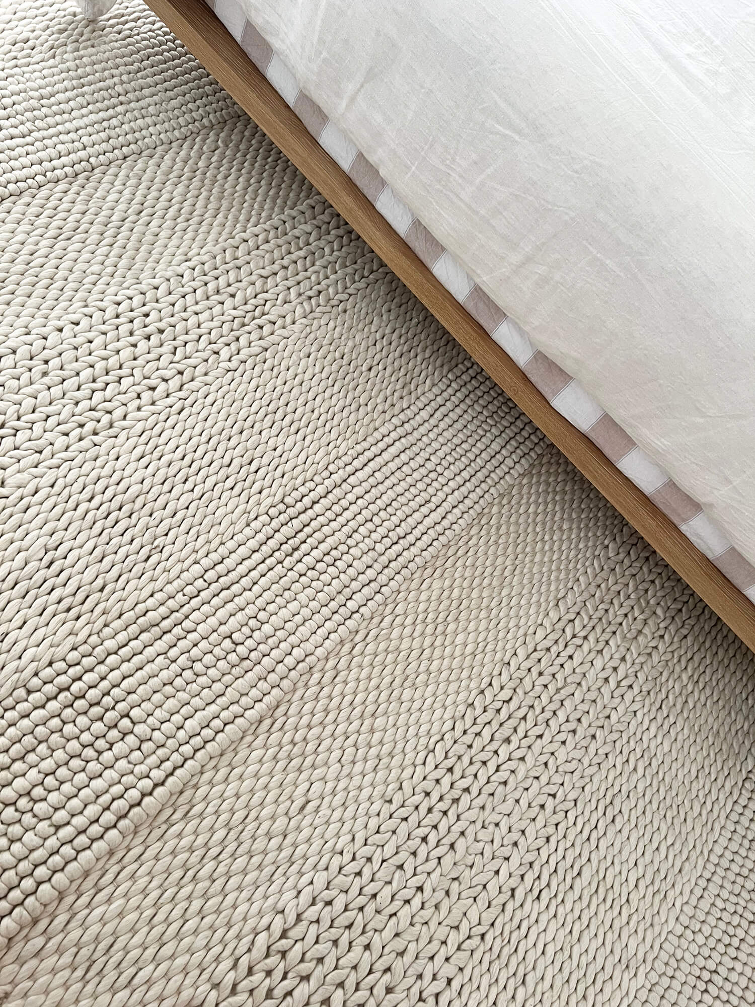 Fleur Ivory Braided and Looped Rug - Image 10