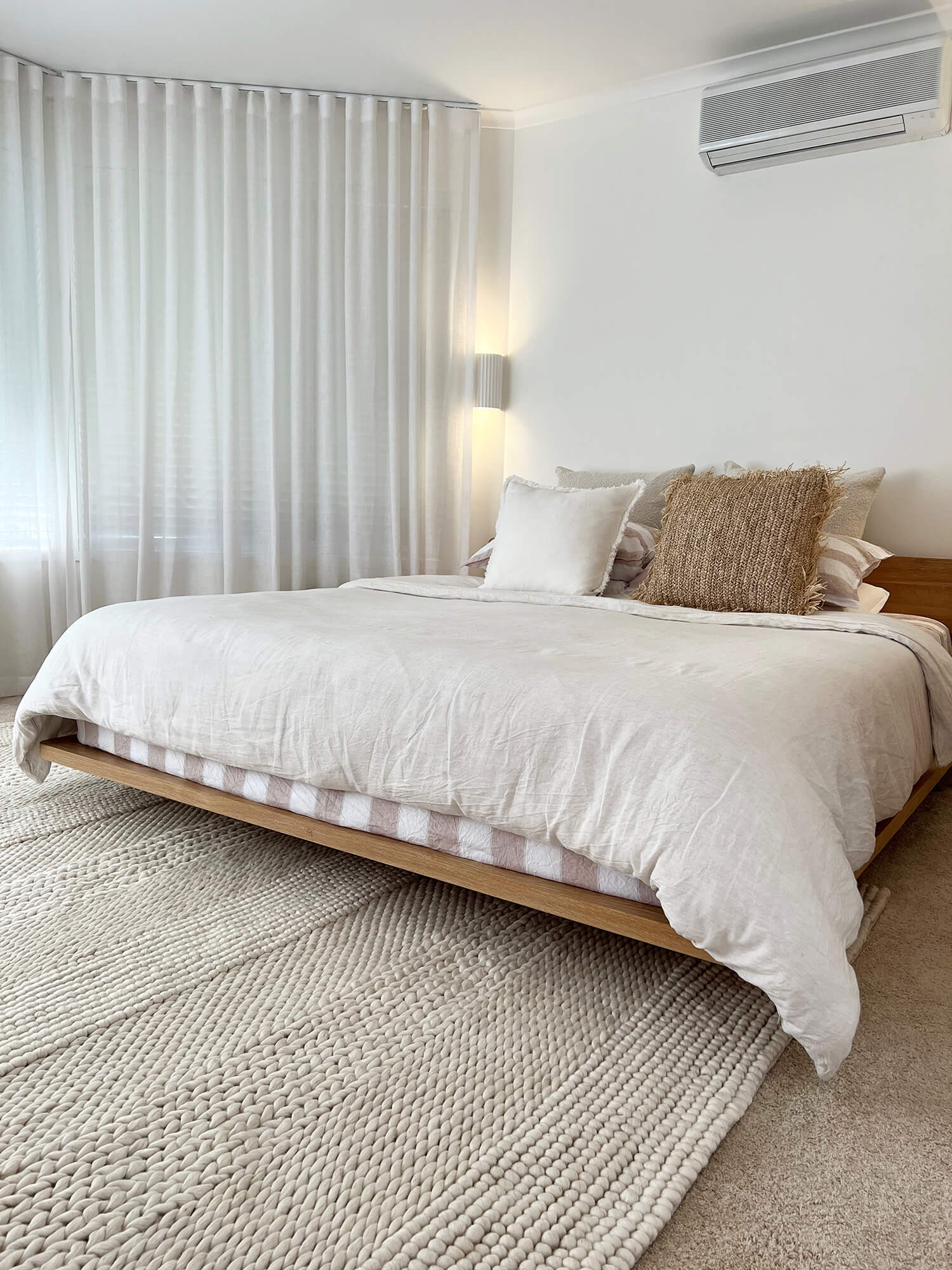 Fleur Ivory Braided and Looped Rug - Image 11