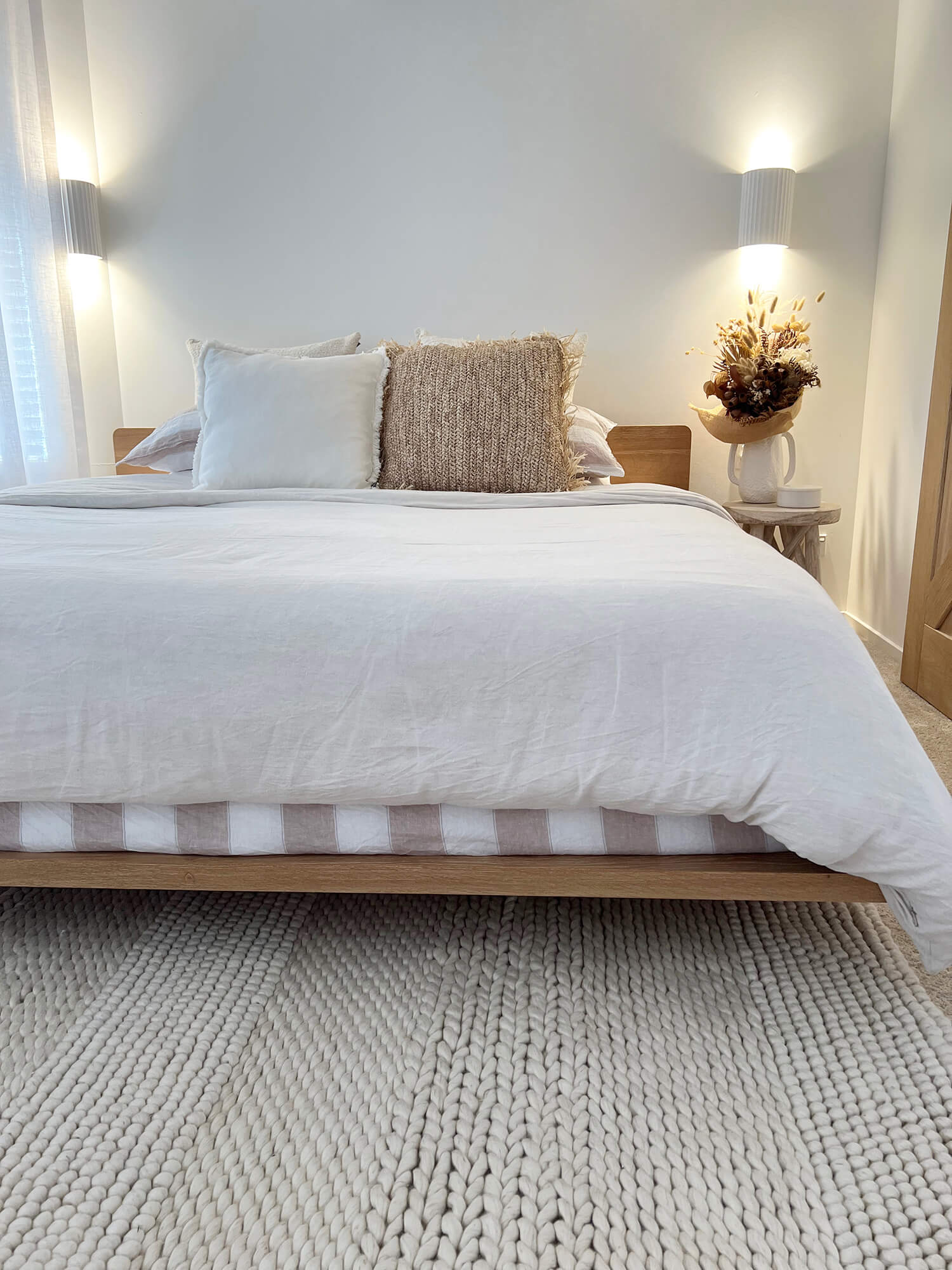 Fleur Ivory Braided and Looped Rug - Image 9