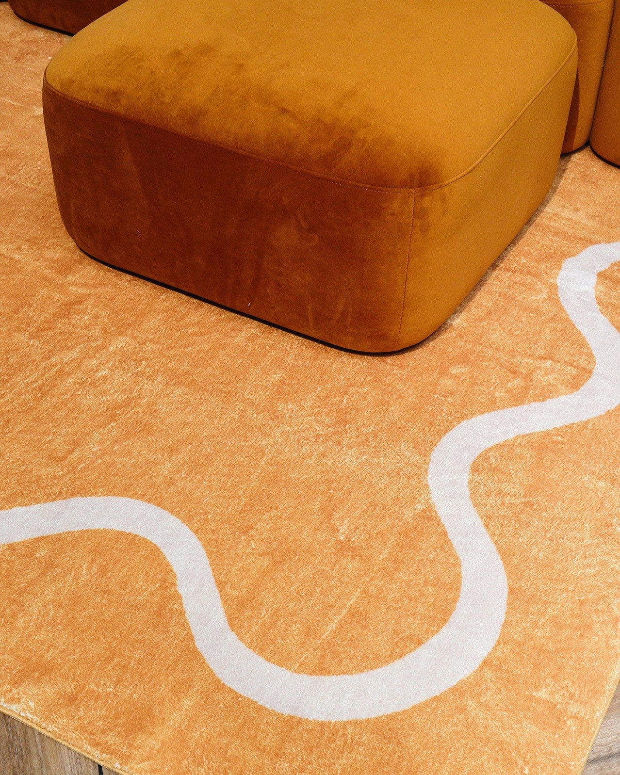 Frida Mustard and Cream Wiggle Bordered Washable Rug - Image 3