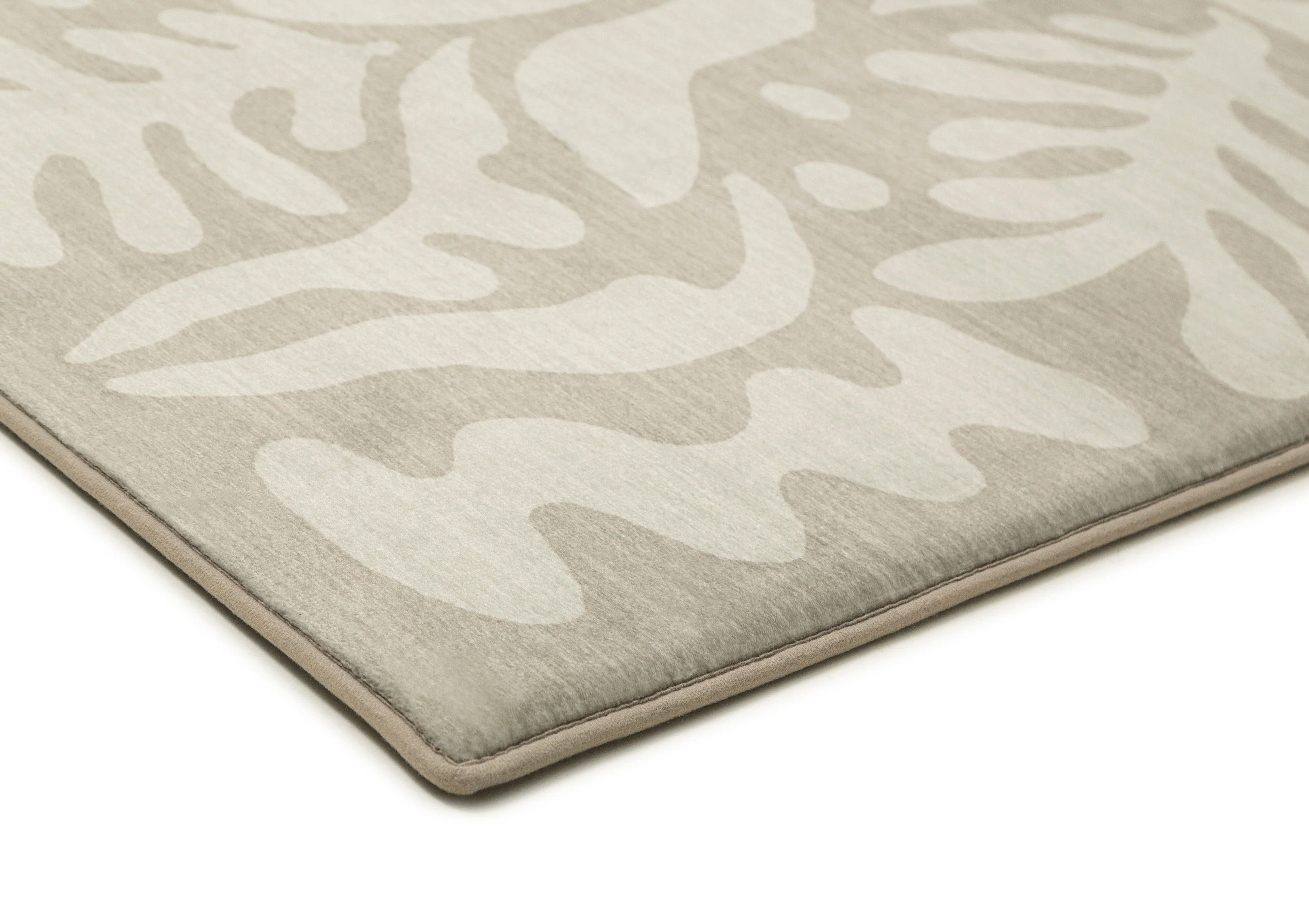 Gerda Green Grey Leaves Rollie Pollie Playmat - Image 7