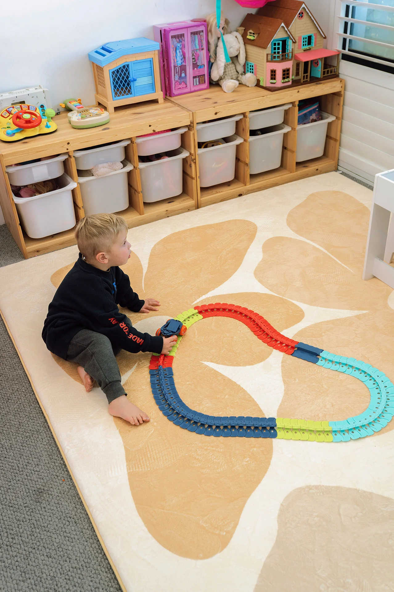 Gwen Yellow Flowers Rollie Pollie Playmat - Image 3
