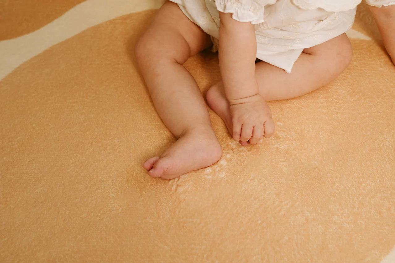 Gwen Yellow Flowers Rollie Pollie Playmat - Image 8
