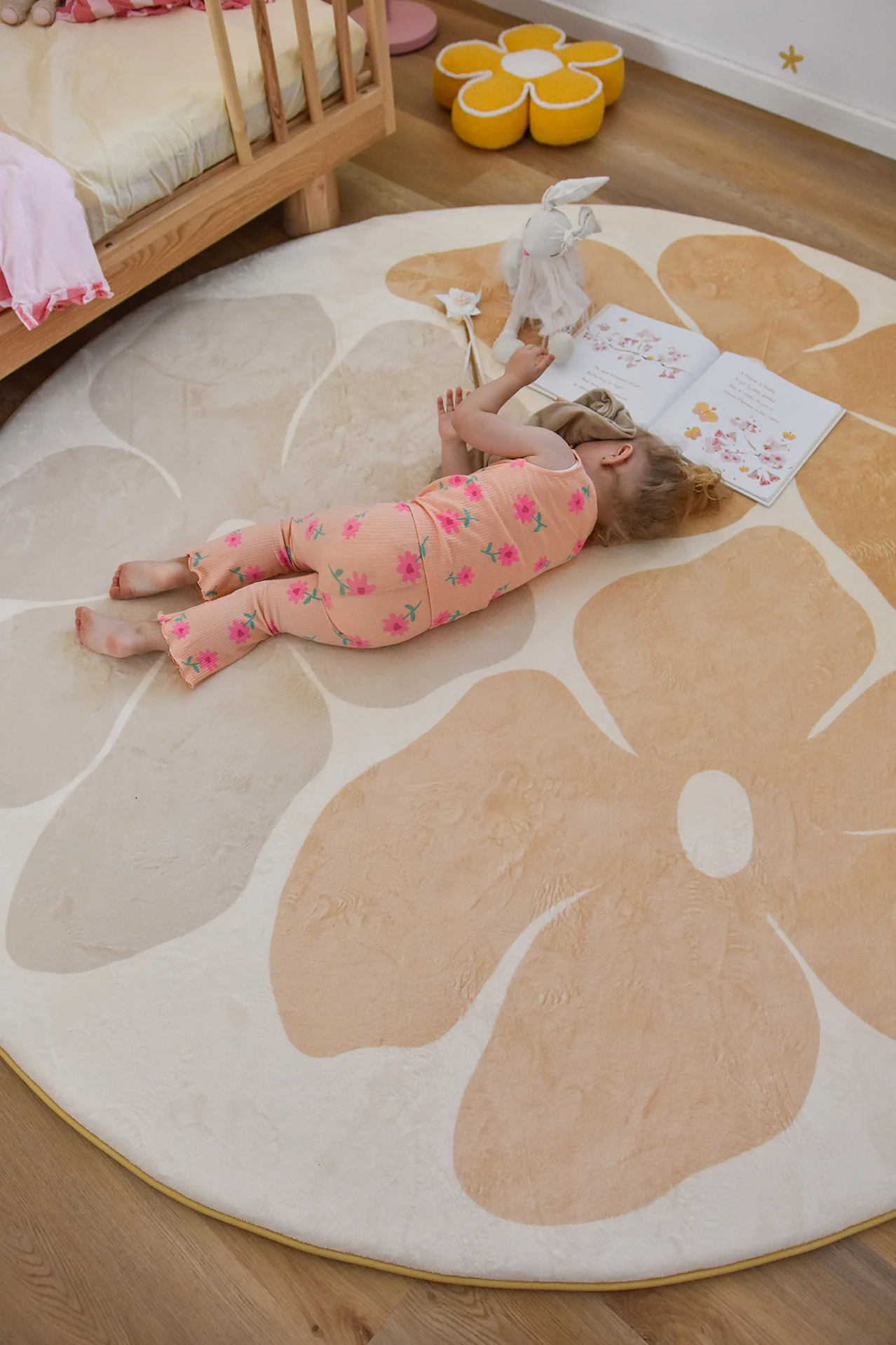 Gwen Yellow Flowers Rollie Pollie Round Playmat - Image 5
