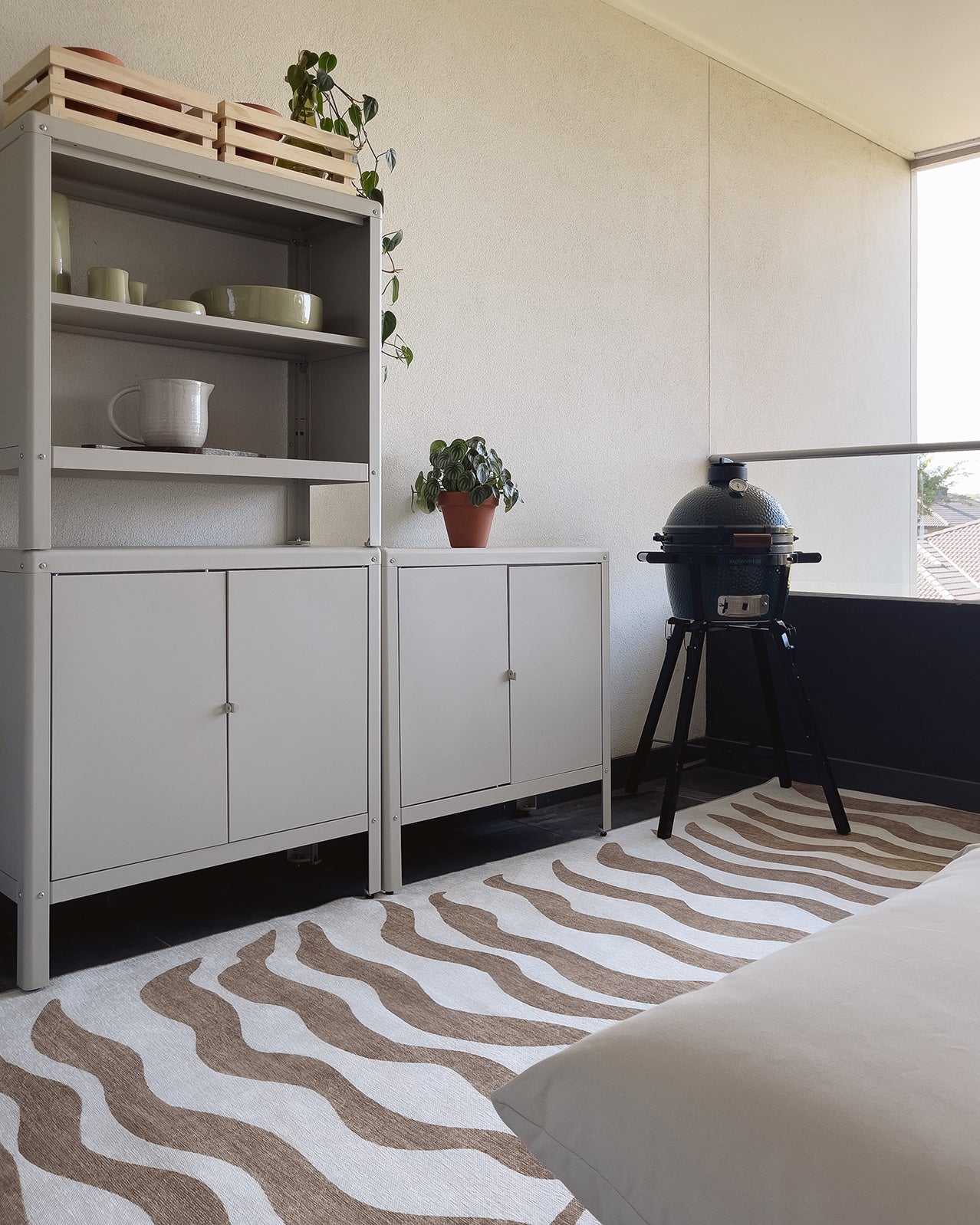 Hanako Beige Cream Indoor Outdoor Washable Rug - Image 5