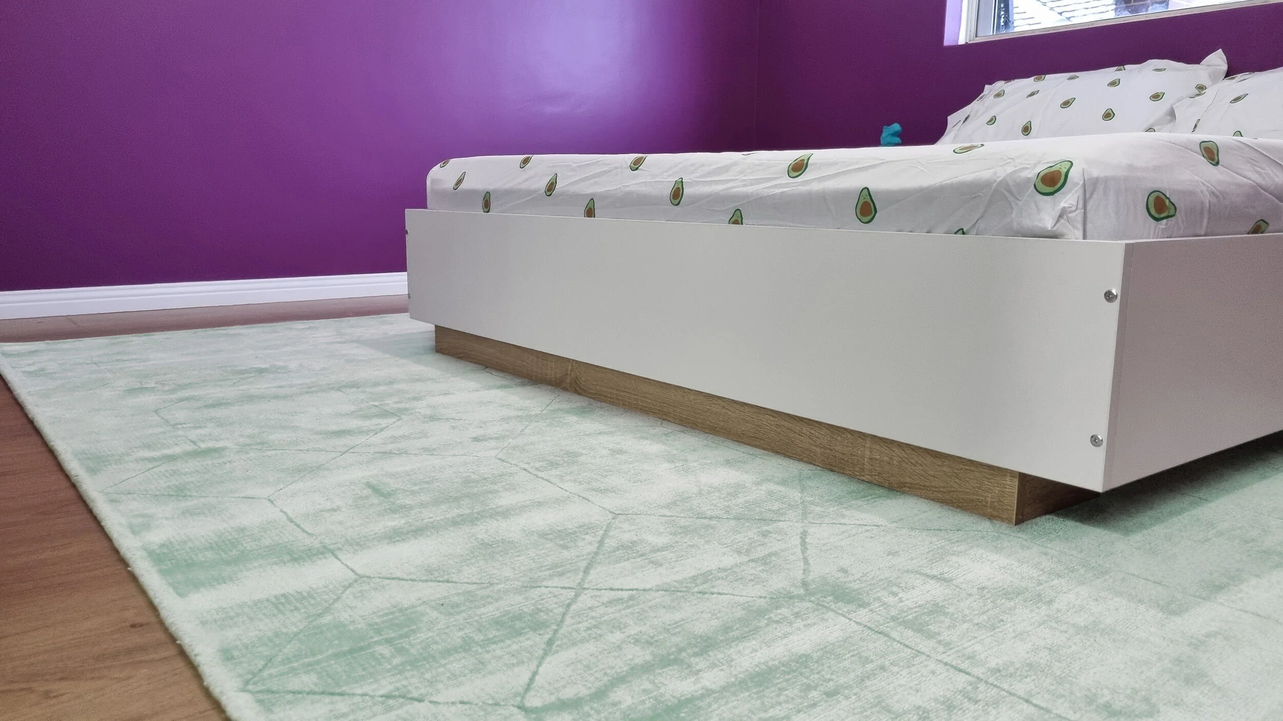 Harley Mint Green Geometric Viscose Rug - Image 4