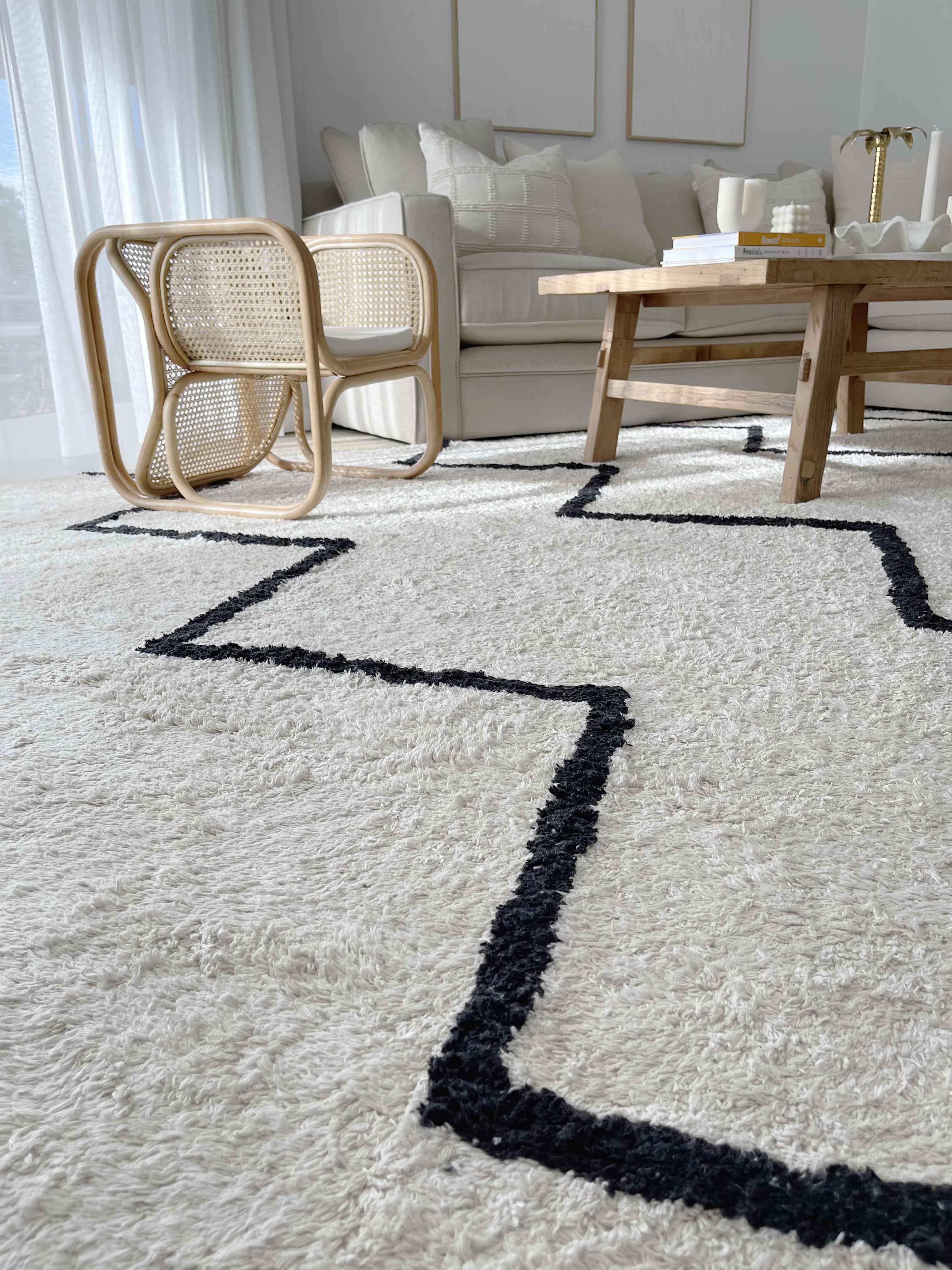 Hayley Black and Ivory Tribal Washable Berber Rug - Image 6