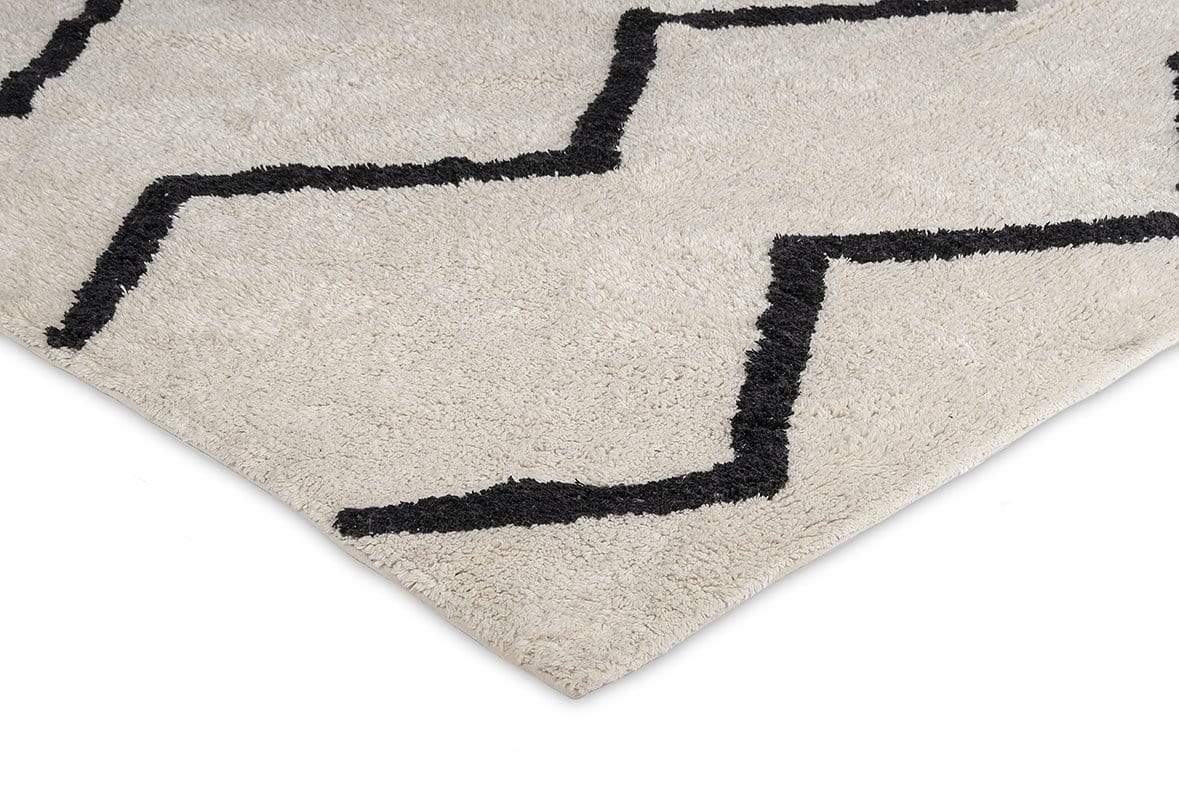 Hayley Black and Ivory Tribal Washable Berber Rug - Image 7