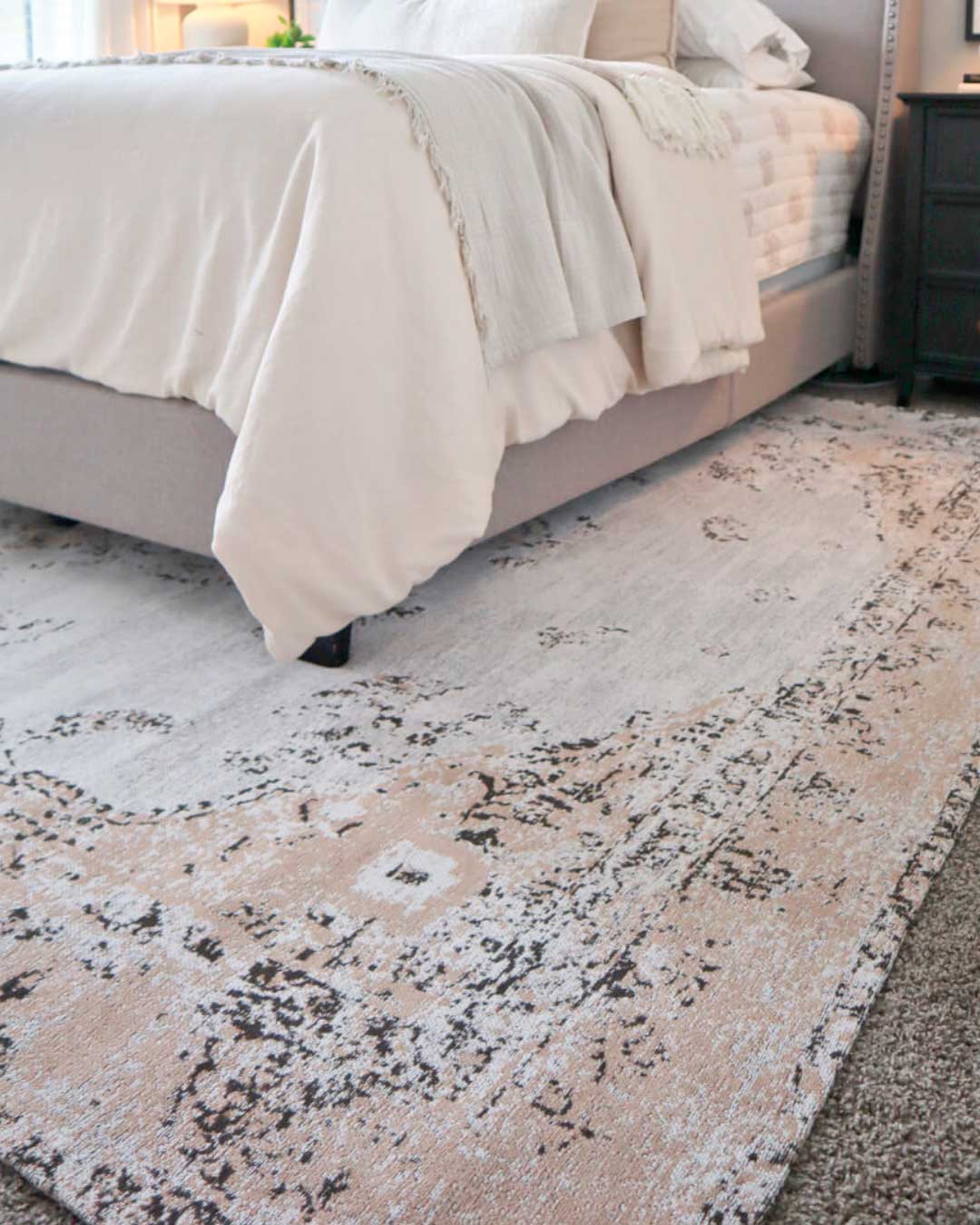 Helena White and Peach Turkish Style Distressed Rug - Image 2