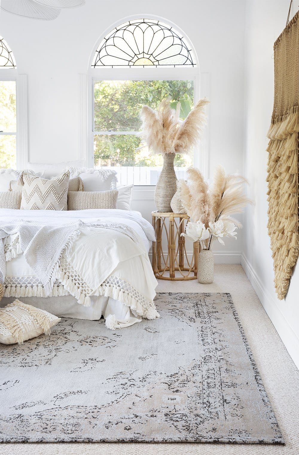 Helena White and Peach Turkish Style Distressed Rug - Image 3